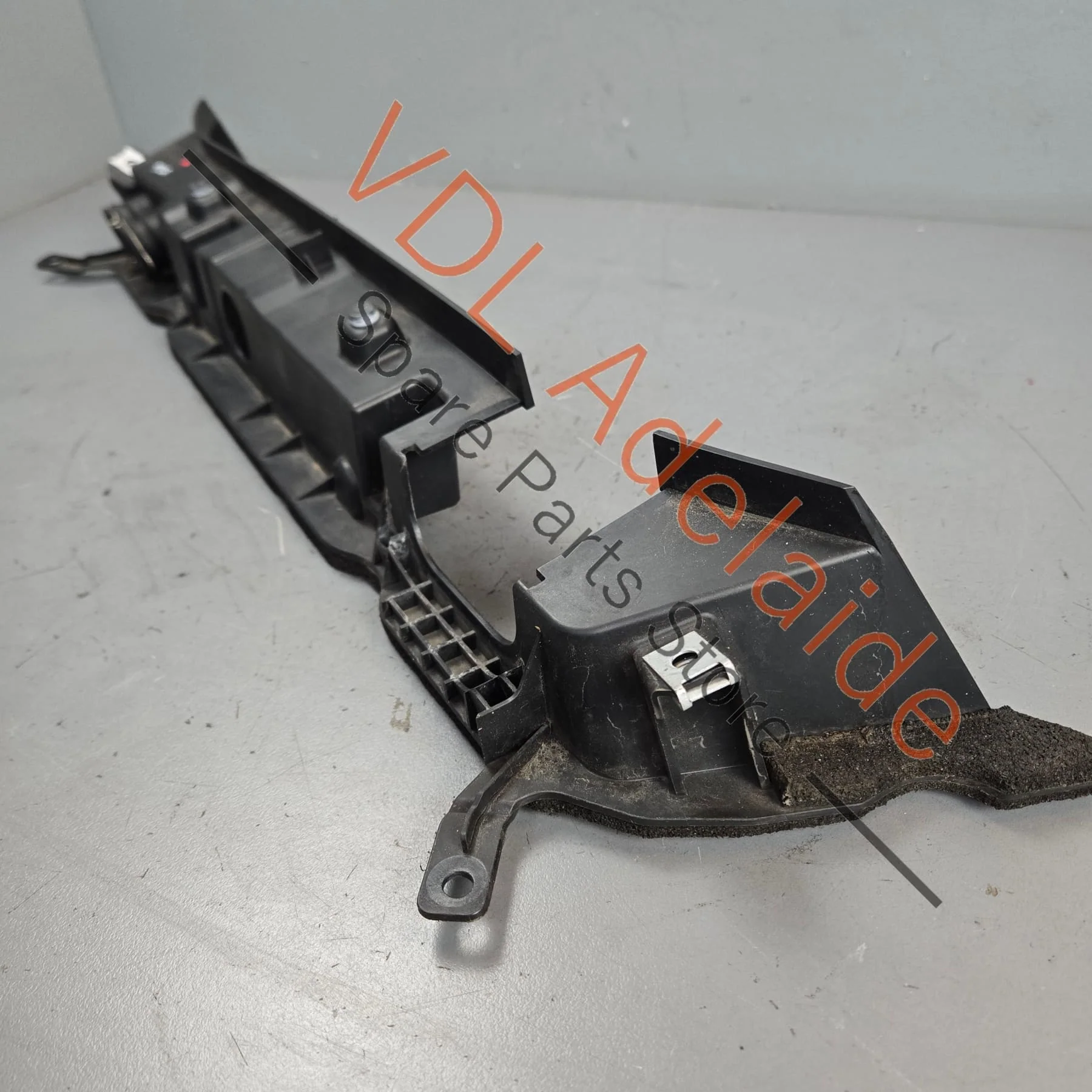 Porsche Panamera 970 Waterbox Firewall Plastic 97057241501 - Image 5