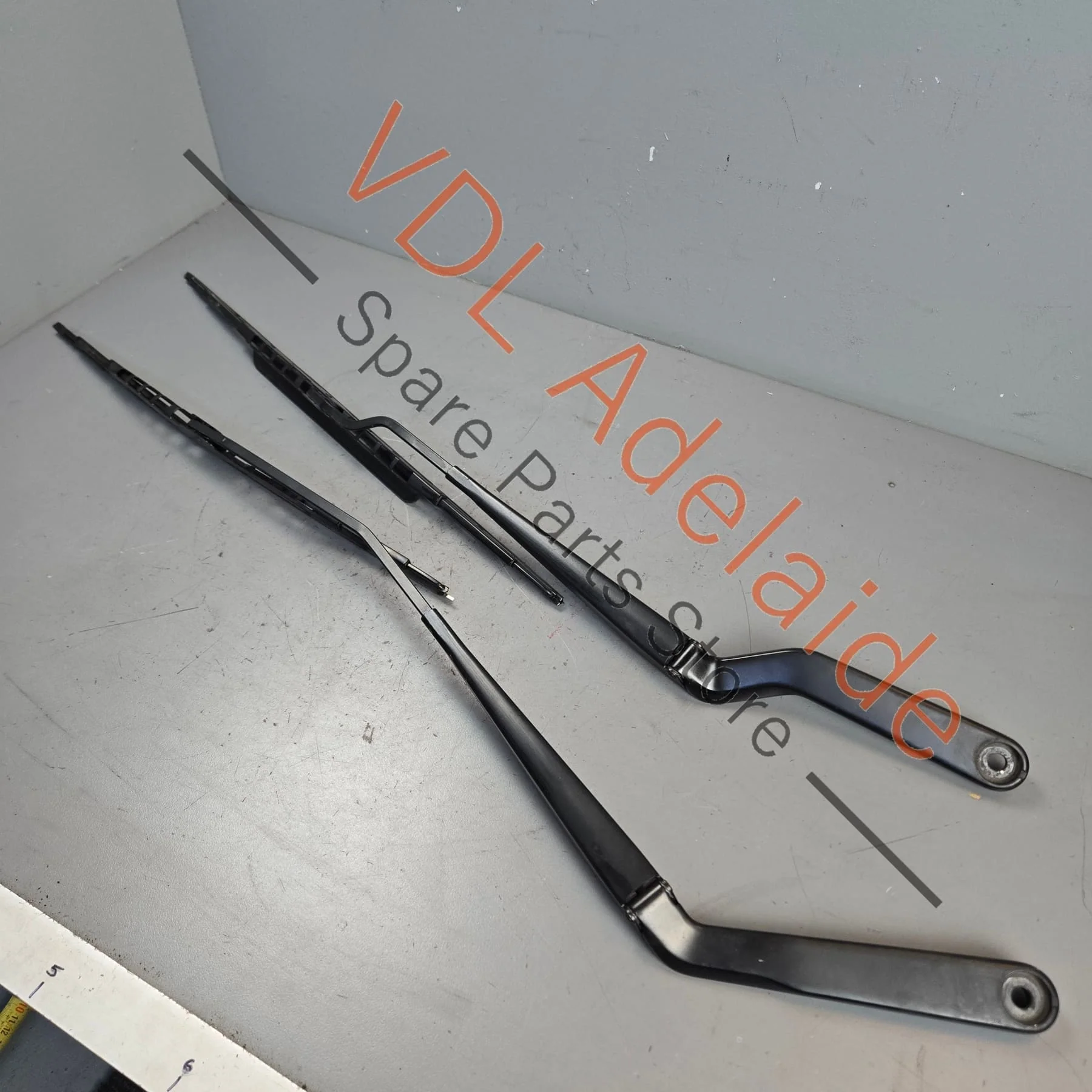 Porsche Panamera 970 Windscreen Wiper Arm Set 97062802801 97062803001