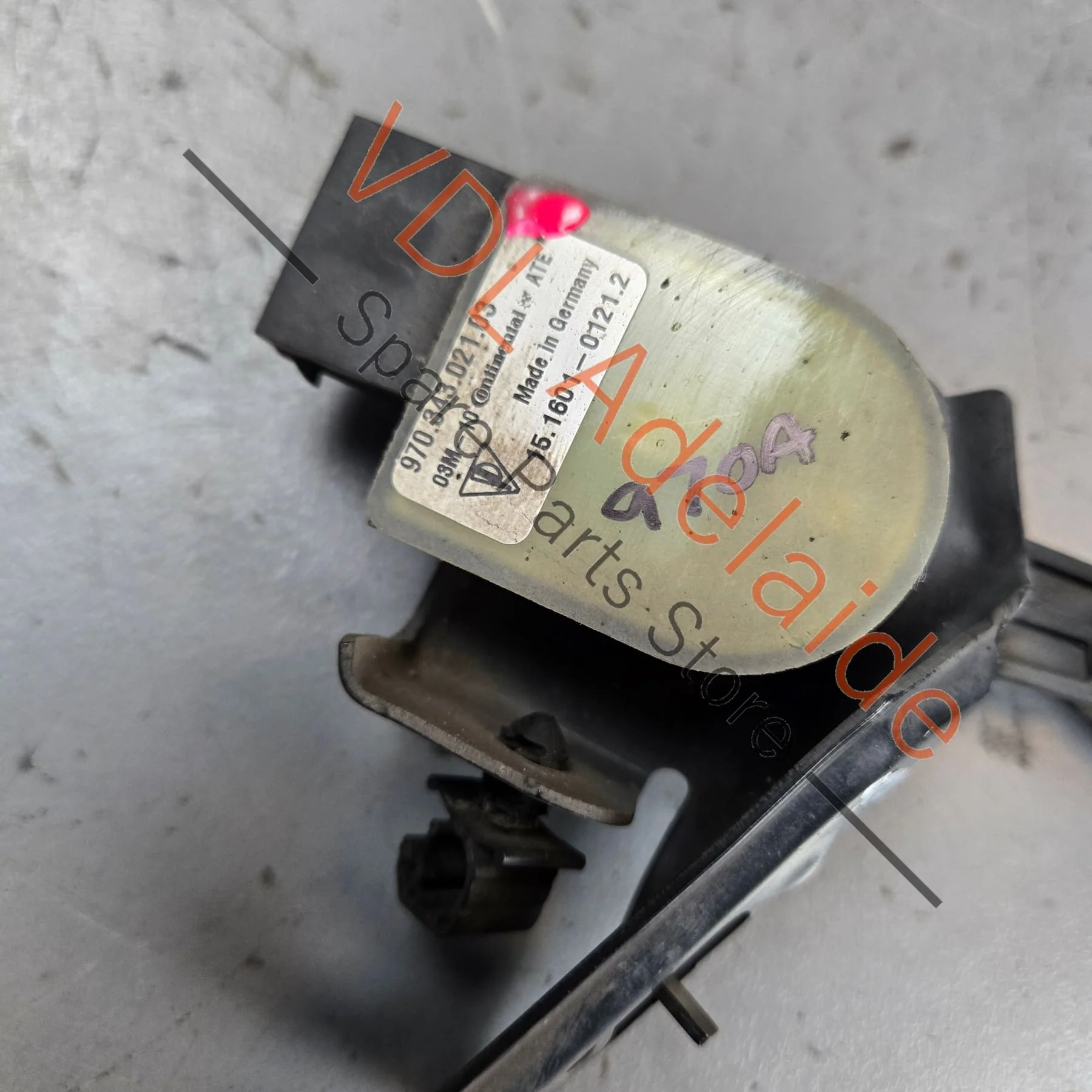 Porsche Panamera 970 Front Left Suspension Level Sensor 97034302103 - Image 4