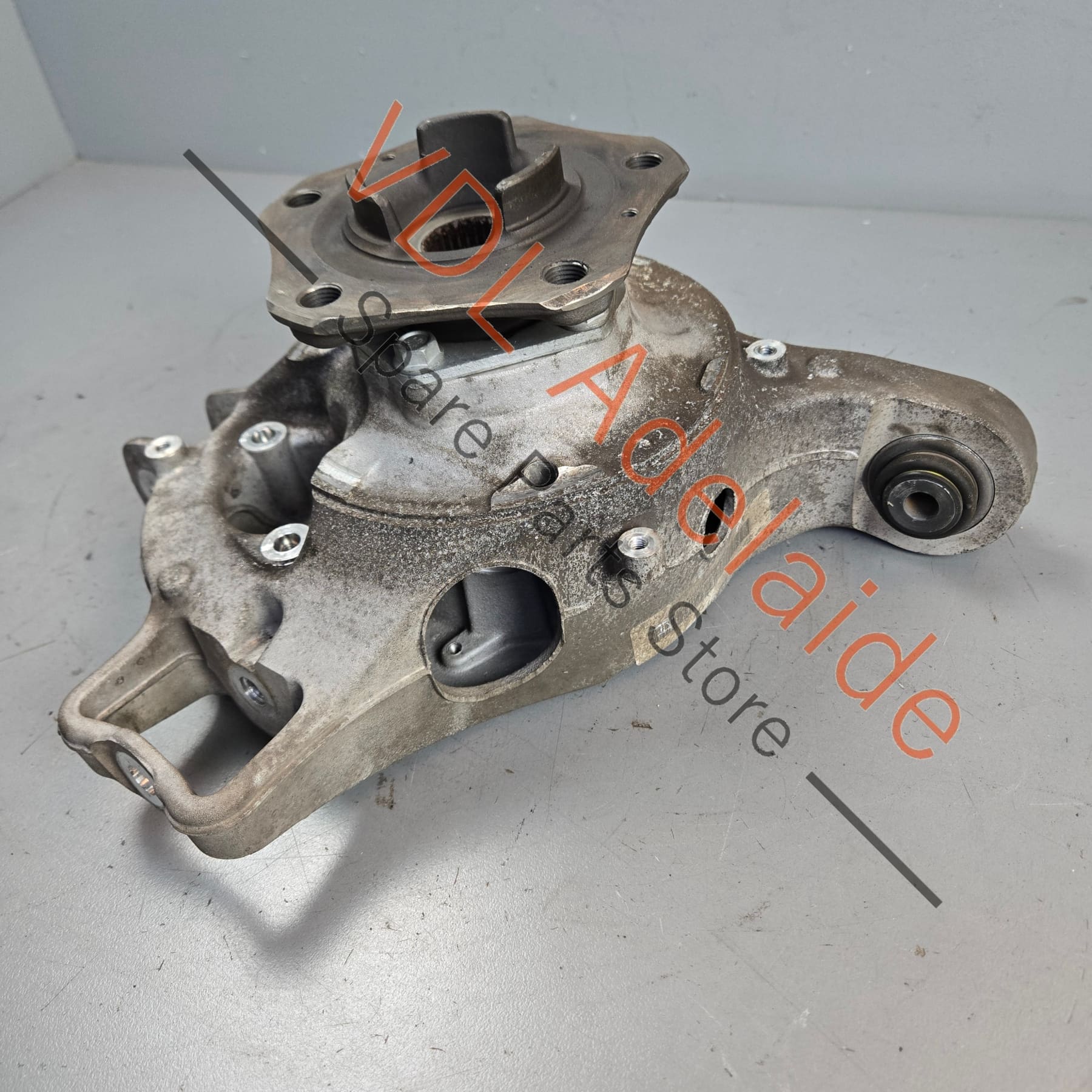 Porsche Panamera 970 Rear Left Suspension Hub Wheel Bearing Knuckle 97033161102