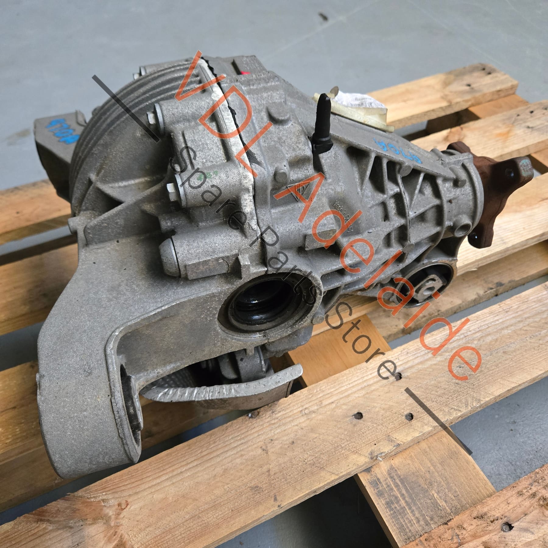 Porsche Panamera 970 Rear Differential Diff 97035001107 97035001106 - Image 3