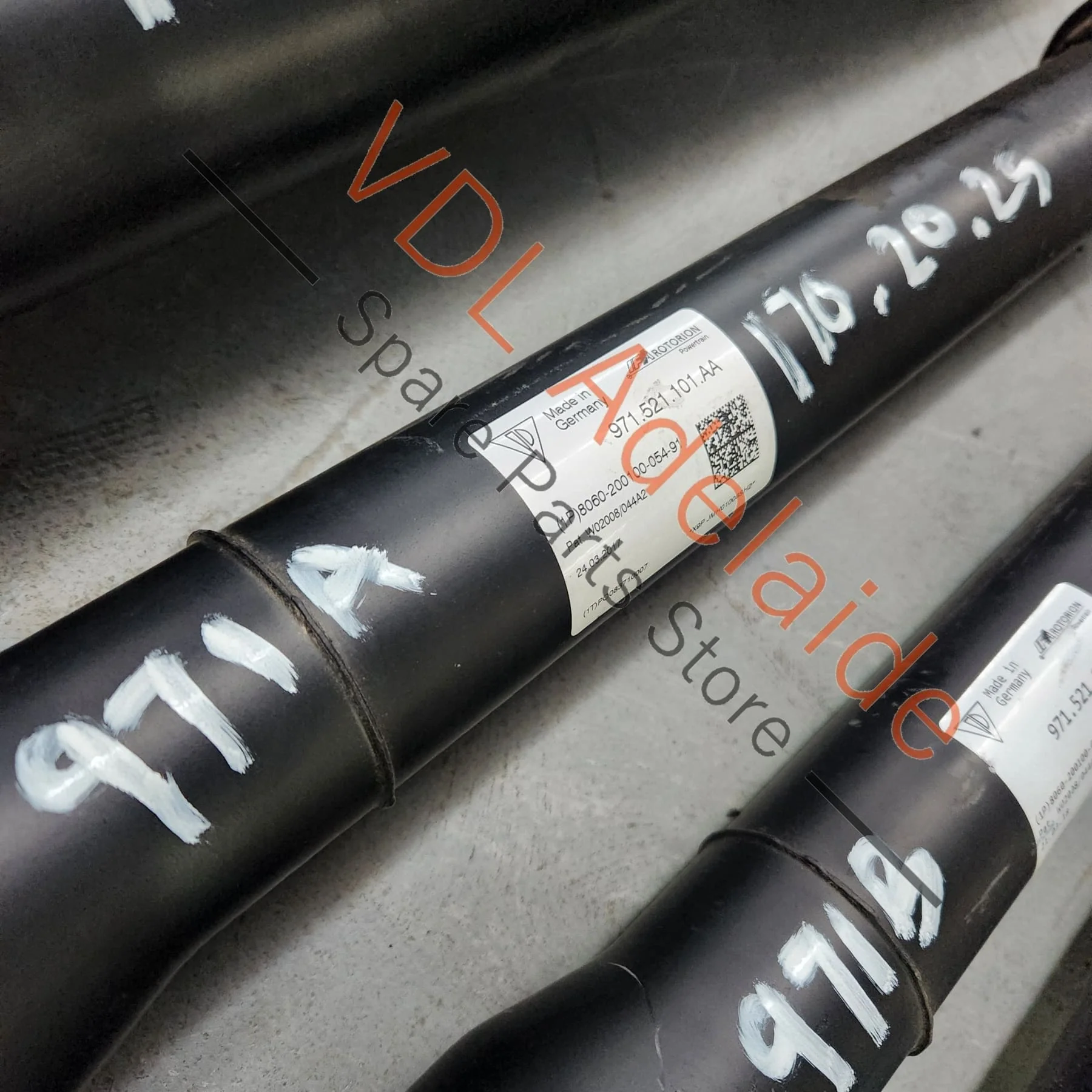 Porsche Panamera Turbo 971 Cardan Propeller Tail Shaft 976521101E 971521101AT 971521101AP 971521101AH - Image 3