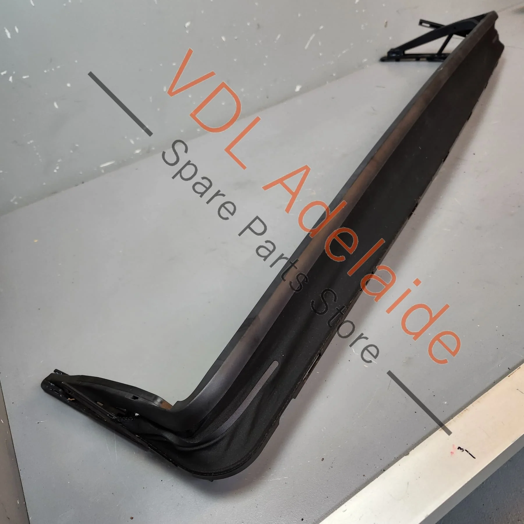 Porsche Panamera Turismo 971 2017-2020 Front Sunroof Pop Up Wind Deflector