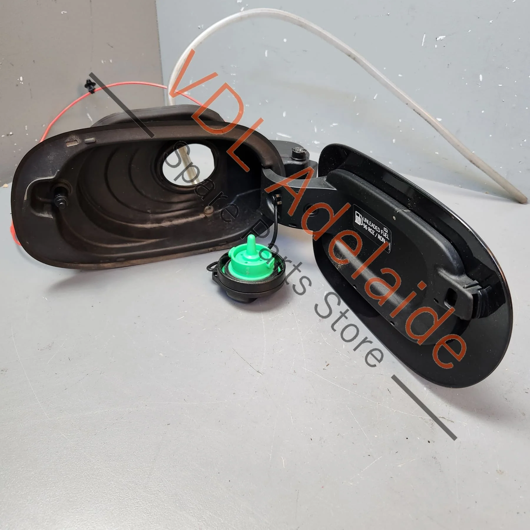 Porsche Panamera 971 Fuel Filler Flap Door with Lock Actuator 974809857 - Image 7