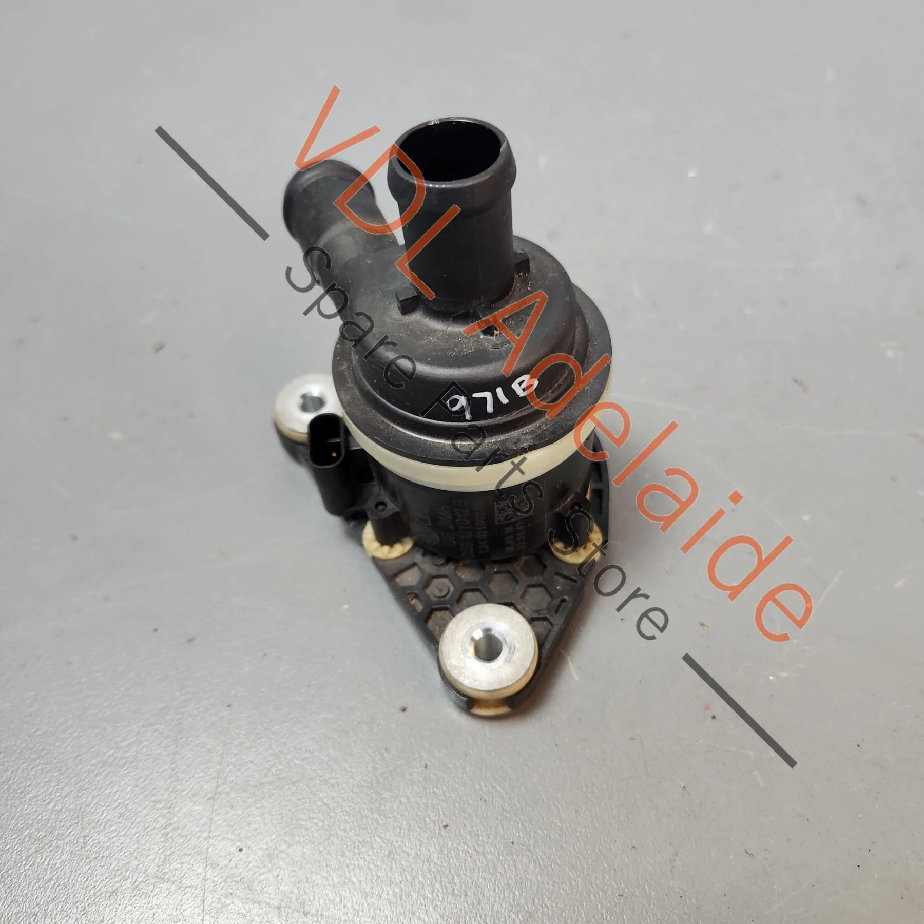 Porsche Coolant Water Pump 9A712160110 - Image 4