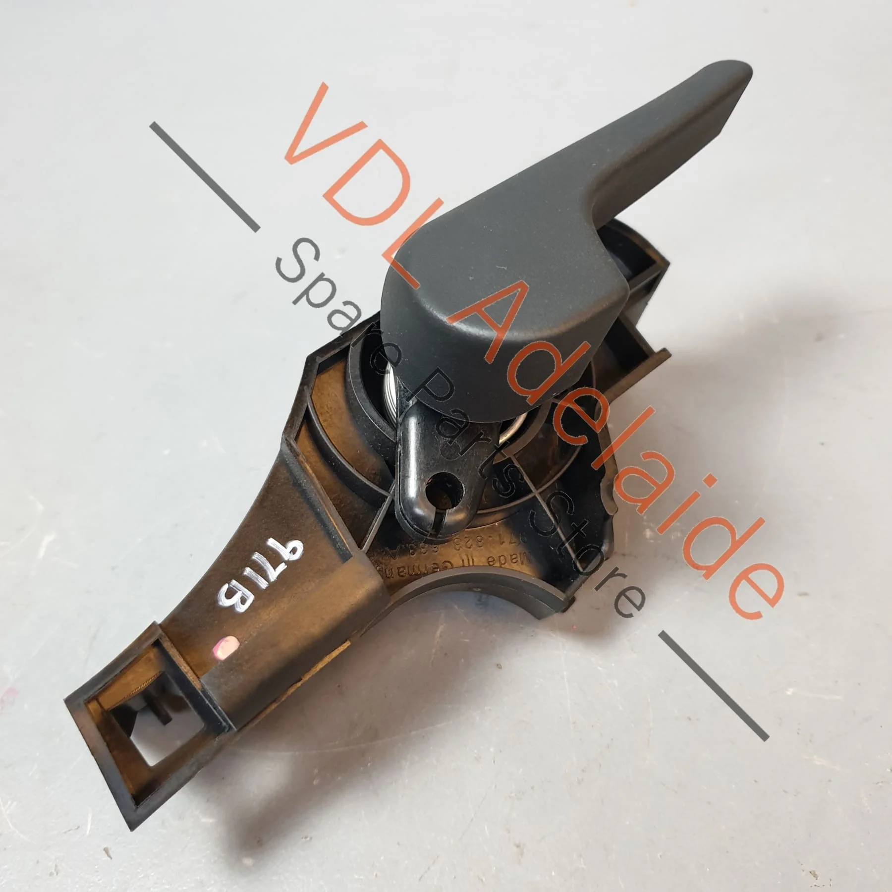 Porsche Panamera 971 Bonnet Lock Release Handle Lever 971823633A 971823533A - Image 5