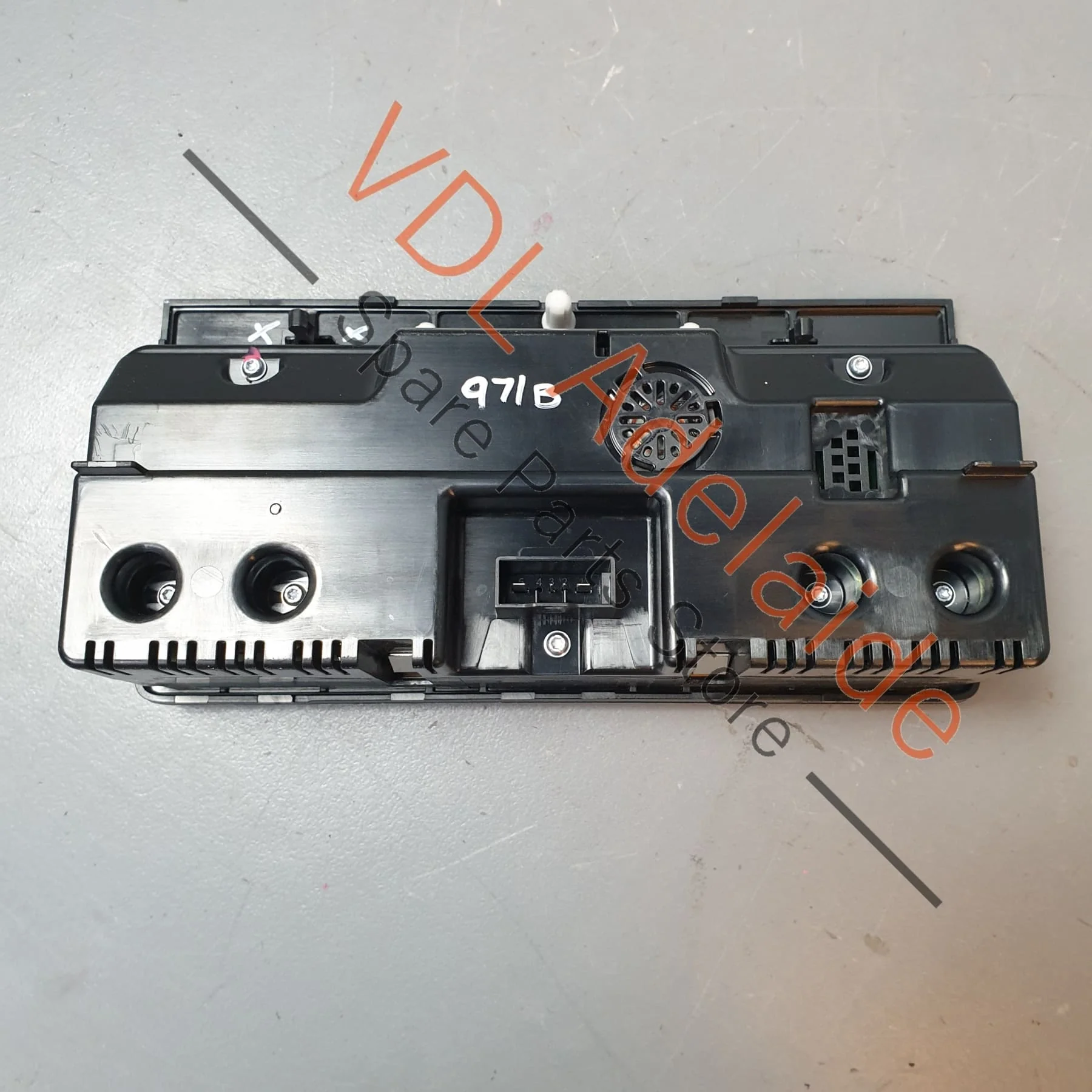 Porsche Panamera AC Climatronic Rear Control And Display Panel 974919615K - Image 3