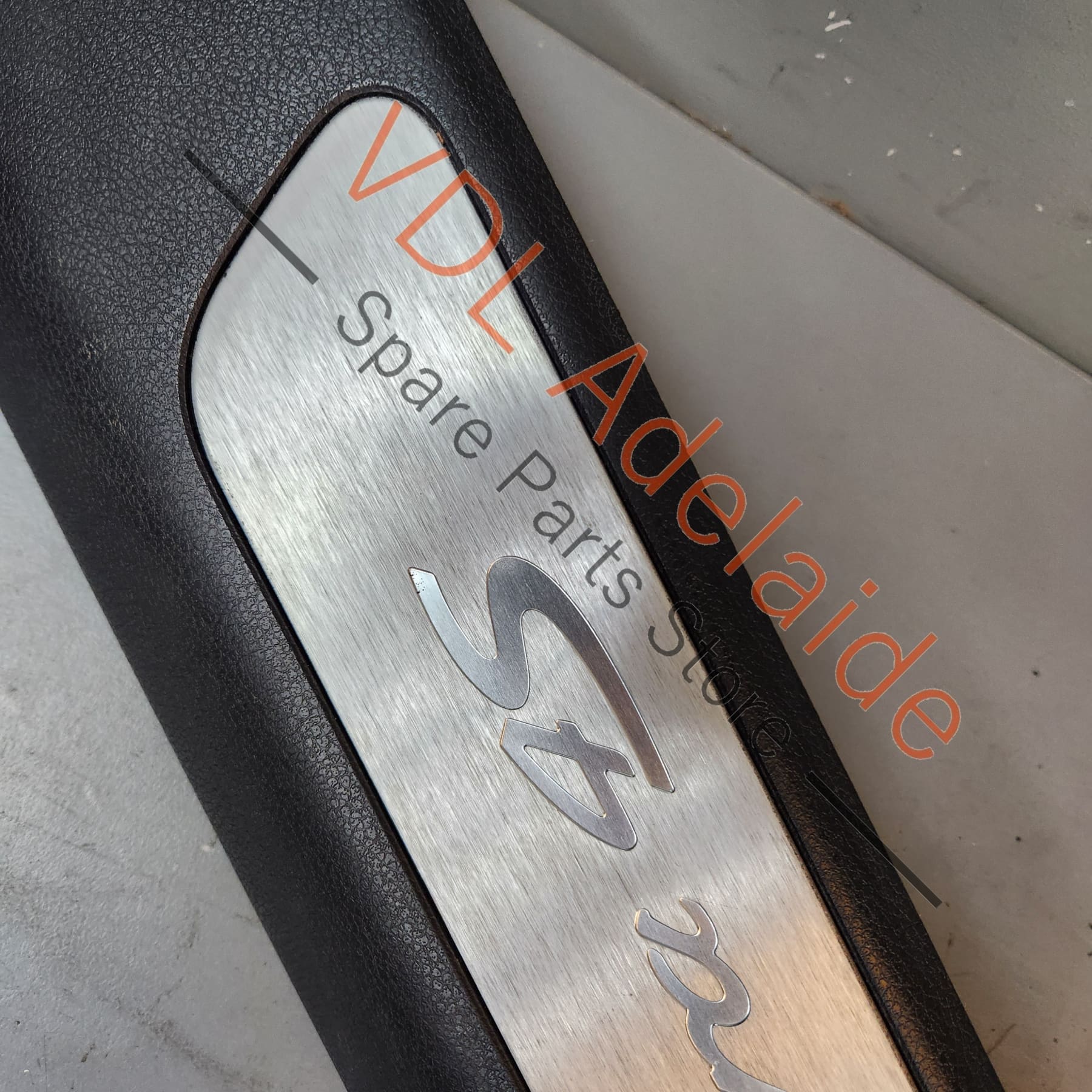 Porsche Panamera 4S 971 Right Front Door Trim Sil Cover - Image 6