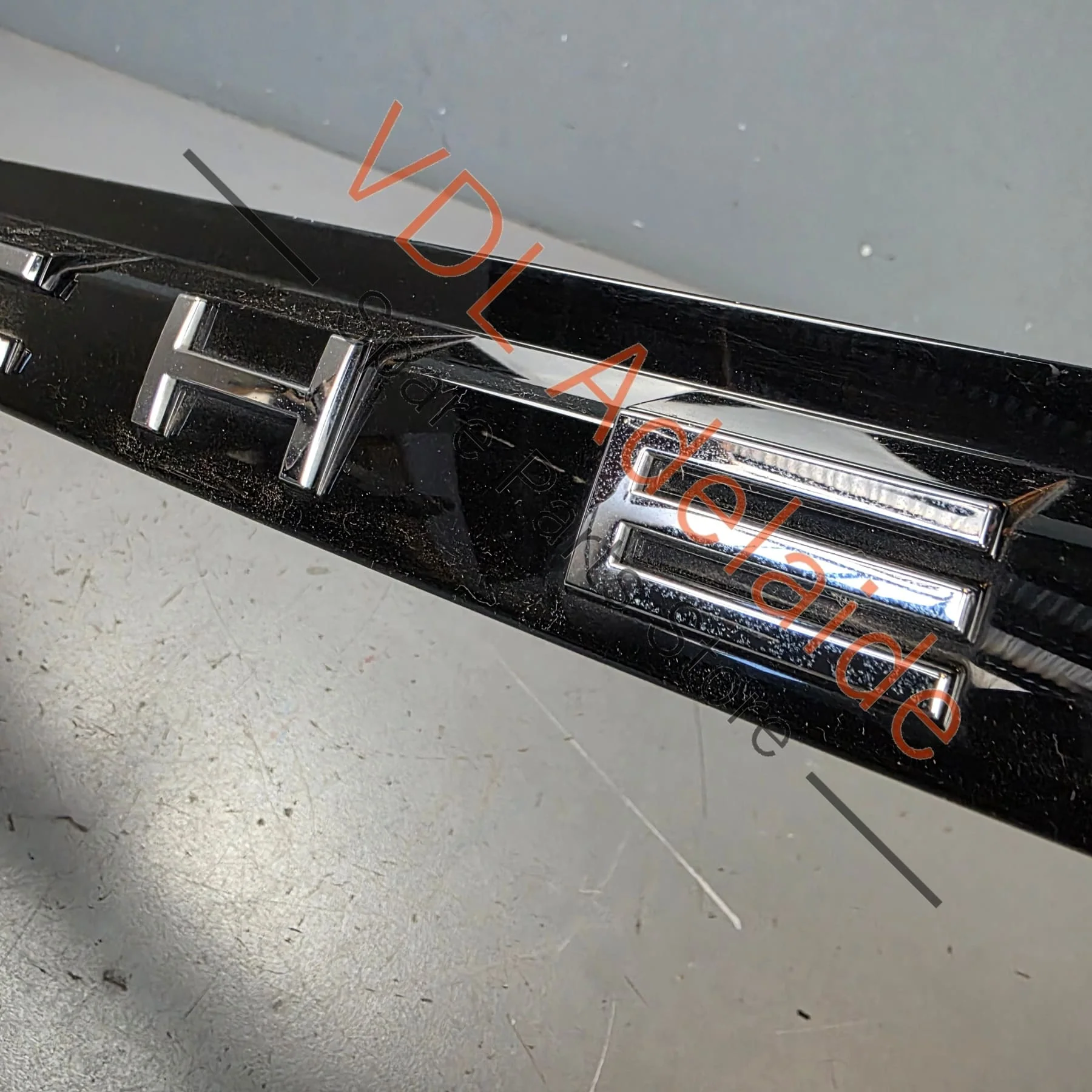 Porsche Panamera 971 Tailgate Boot Hatch Garnish with Chrome Porsche Badge 971827044B - Image 4