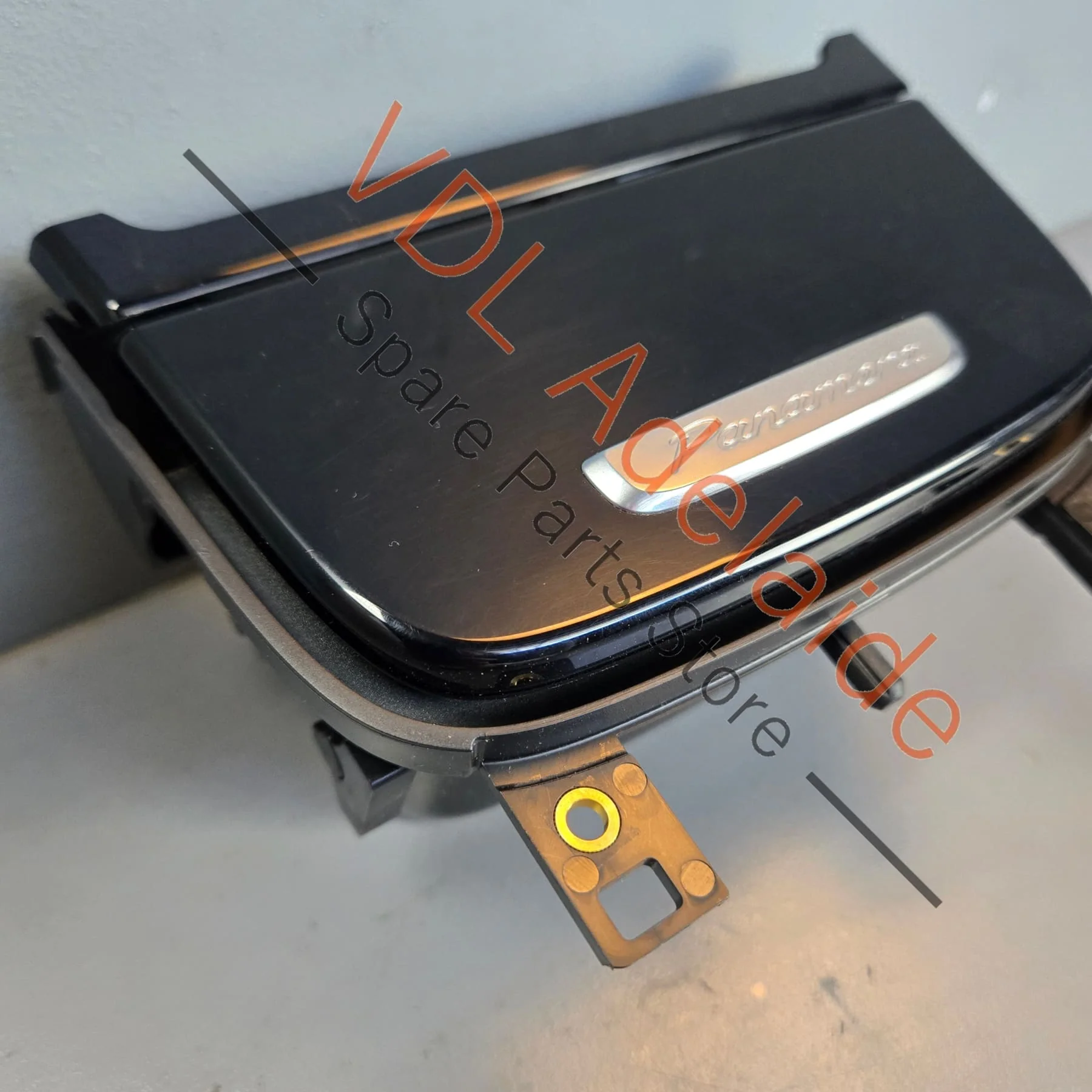 Porsche Panamera Centre Ashtray Compartment Flip Open 971858417AN 0V3 971858331B - Image 2