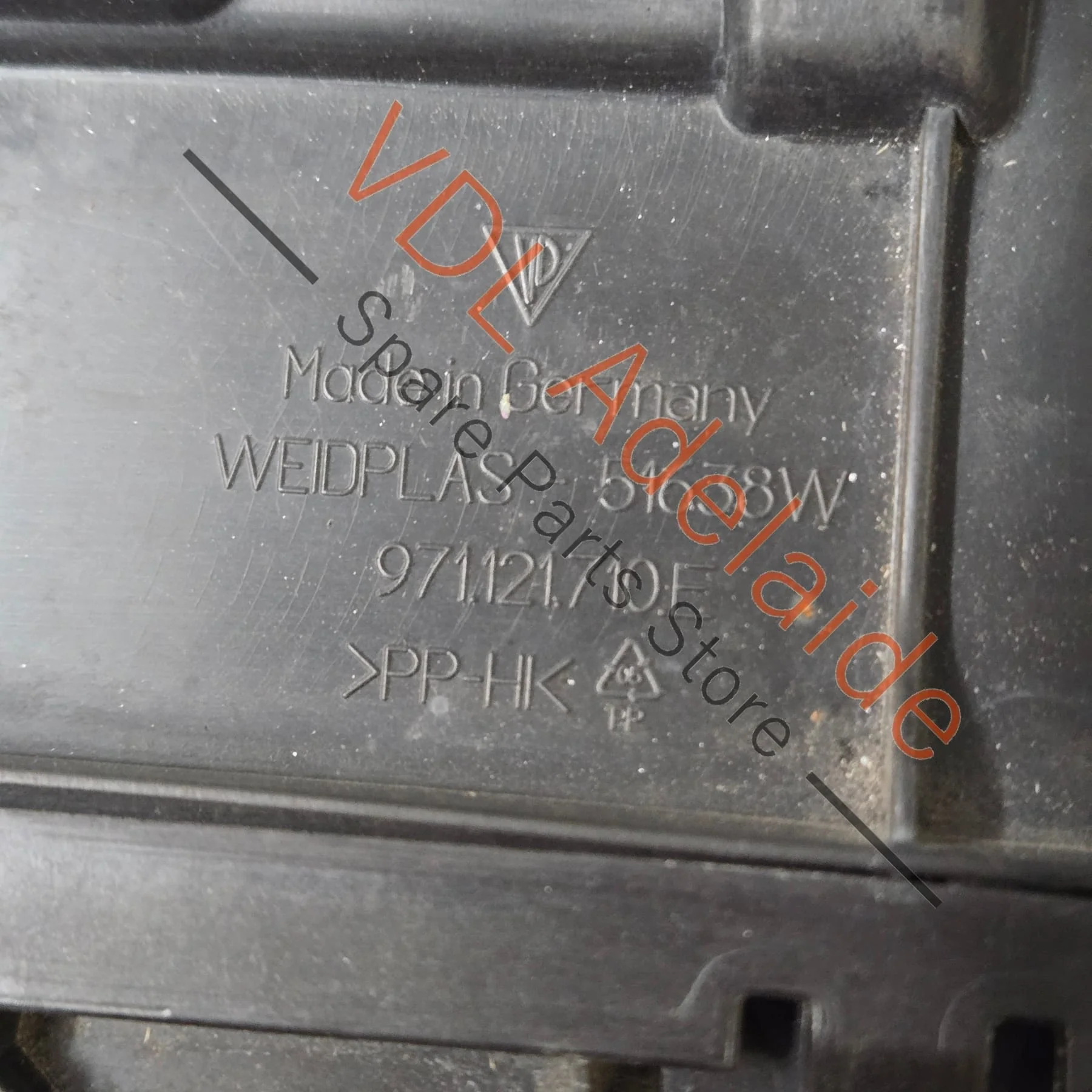 Porsche Panamera Radiator Vent Flap with Servomotor 95B965501AA 971121257B - Image 5