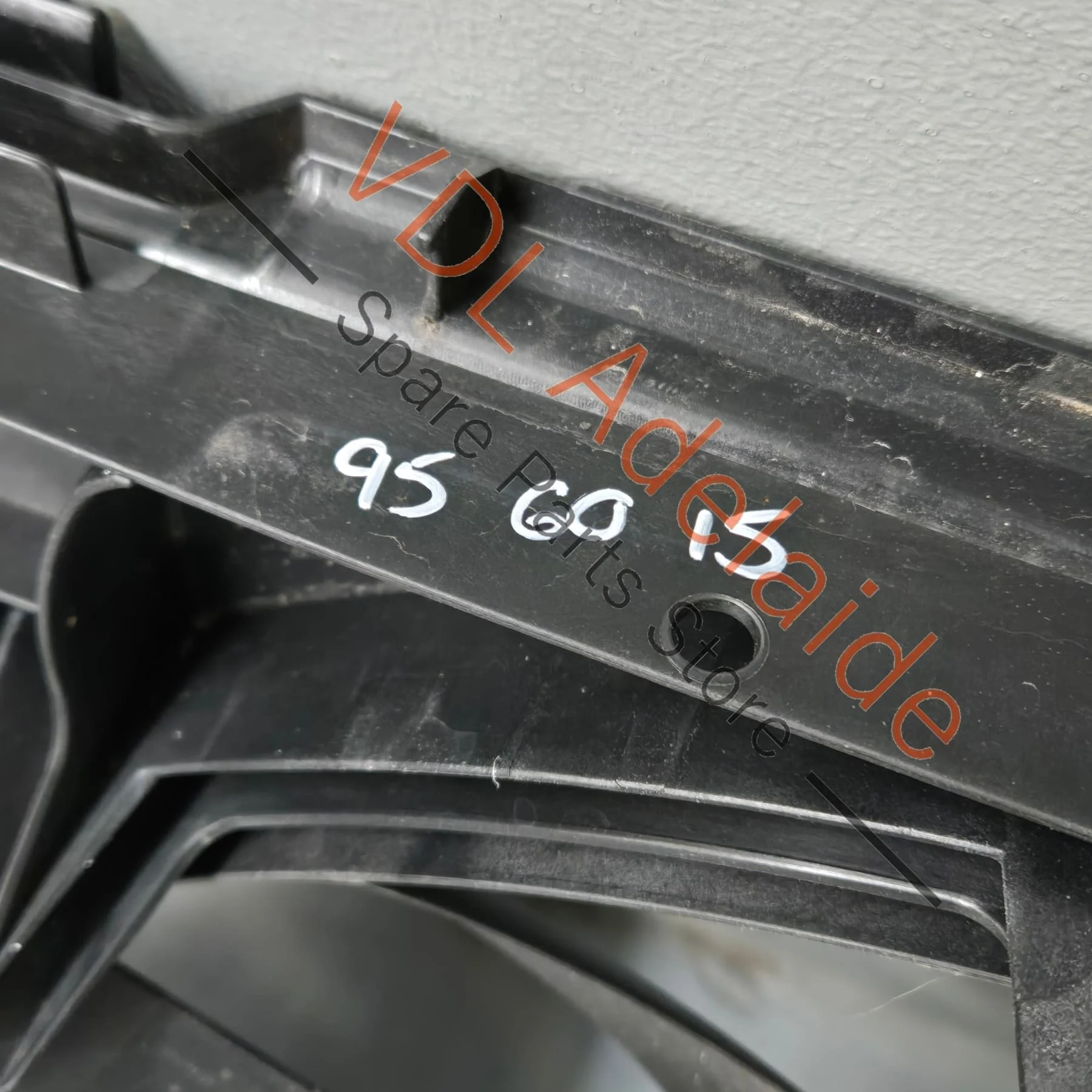 Porsche Panamera 971 Radiator Fan Assembly PAE121203A - Image 5