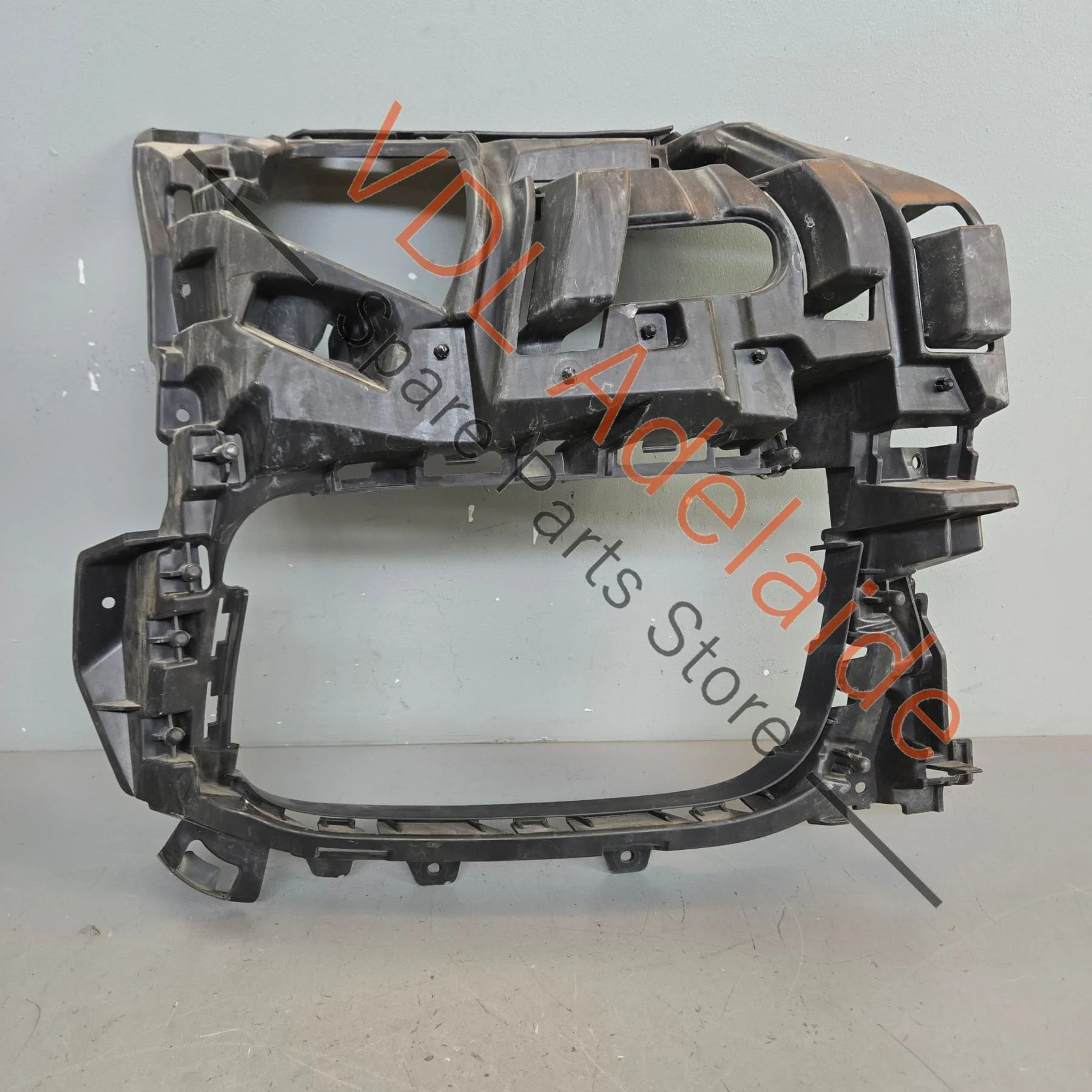 Porsche Panamera 971 Front Bumper Right Side Bracket for Grille 971807682