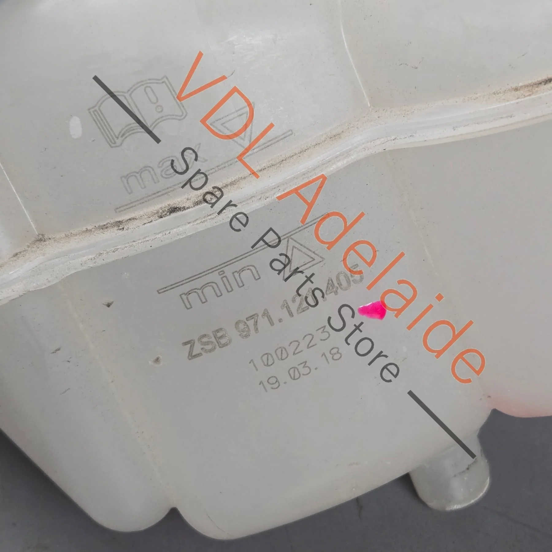 Porsche Panamera 971 Coolant Expansion Reservoir Bottle Tank 9A712140510 971121405 - Image 3