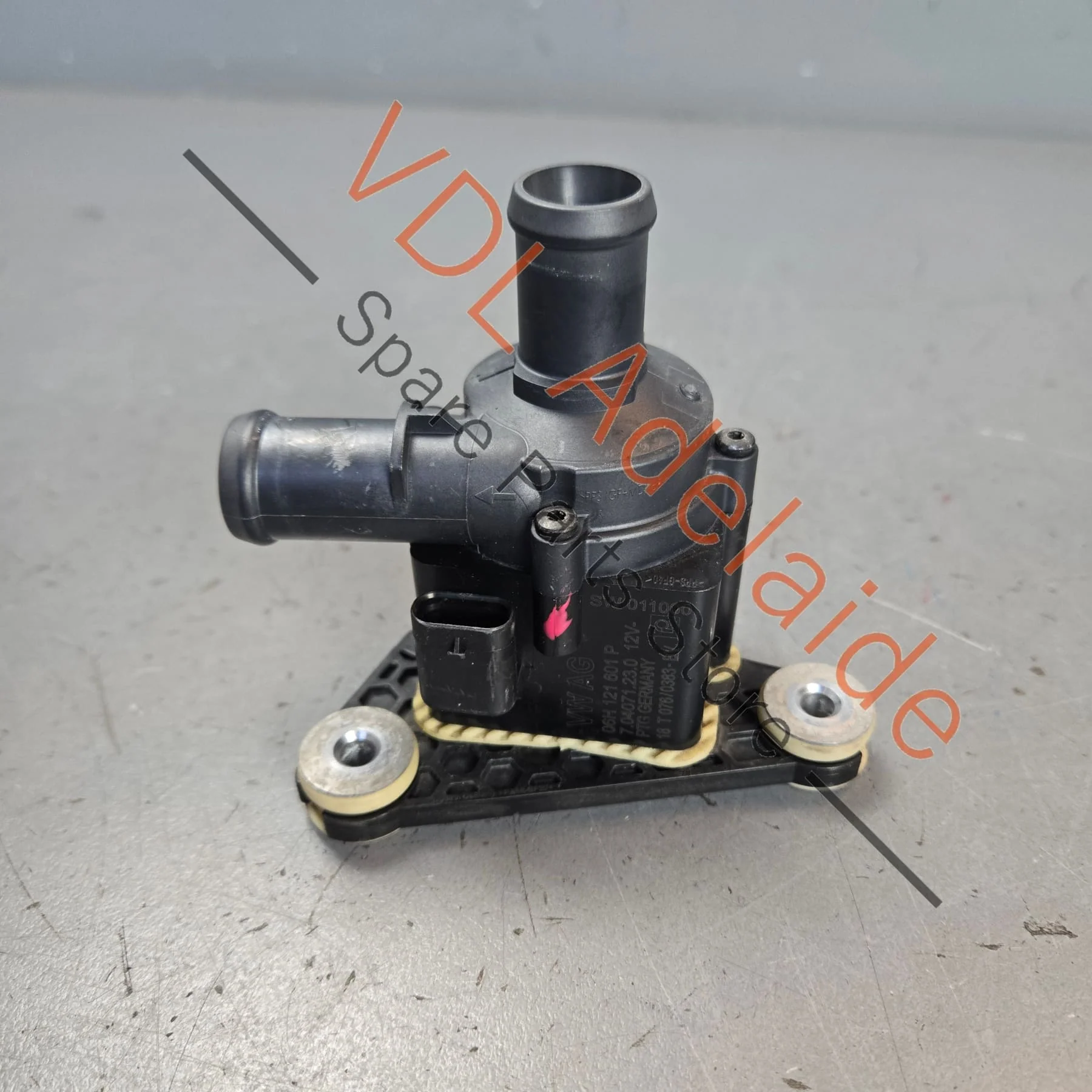 Porsche Audi VW Auxiliary Electric Water Pump 06H121601P 9A712160110