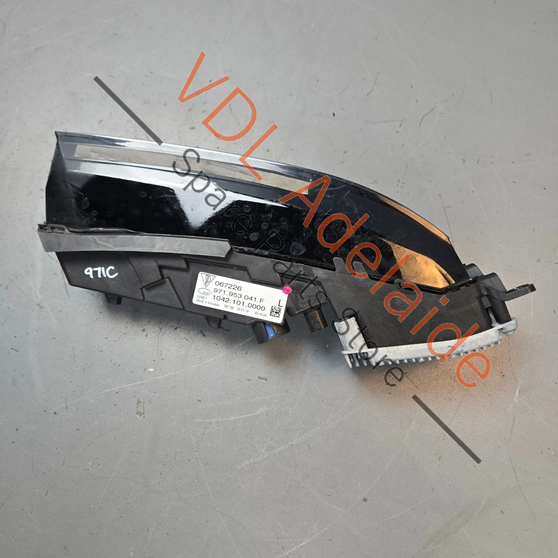 Porsche Panamera Additional Headlight Indicator Left 971953041F 971953041D 971953041BF - Image 3
