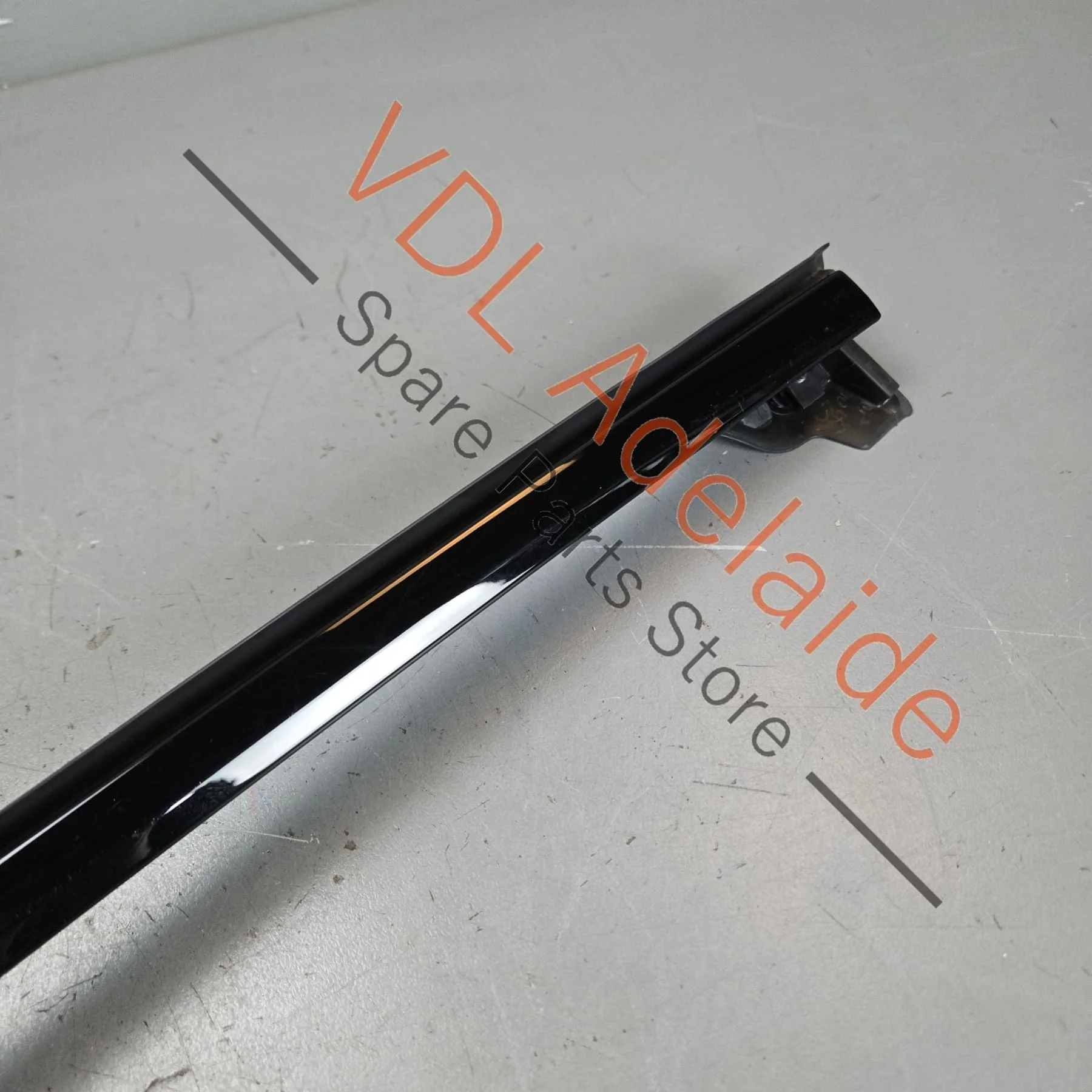 Porsche Panamera Rear Right Door Upper Exterior Seal with Gloss Black Trim 974853054B 041 974839120A - Image 3