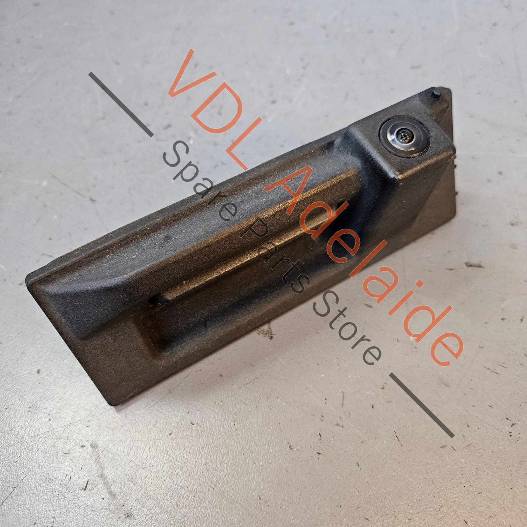 Porsche Panamera Rear Boot Hatch Trunk Opening Handle Button Switch with Camera 971959539E 1E0 5Q0980546A