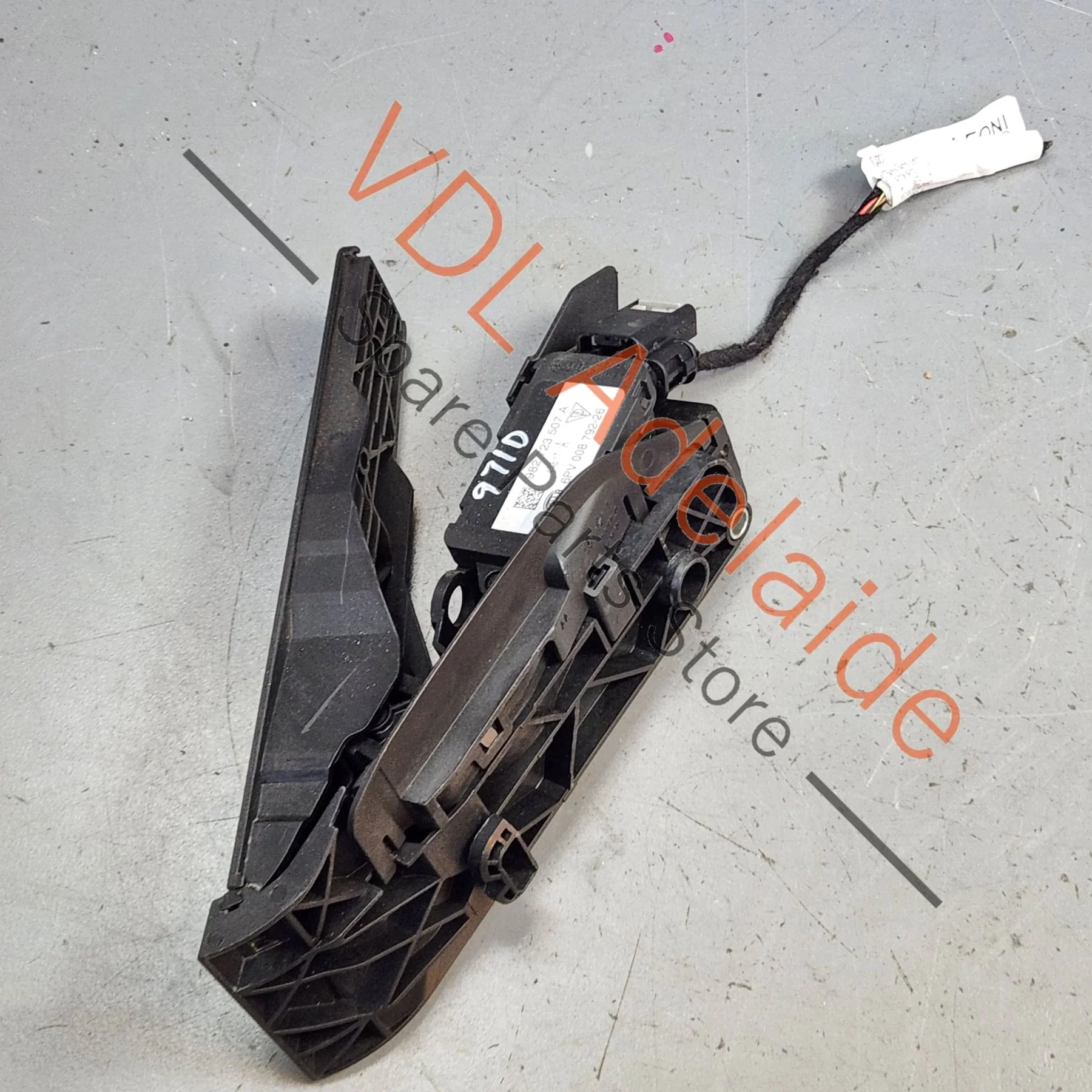Porsche Panamera 971 Throttle Accelerator Pedal RHD 982723507A 982723507C - Image 2
