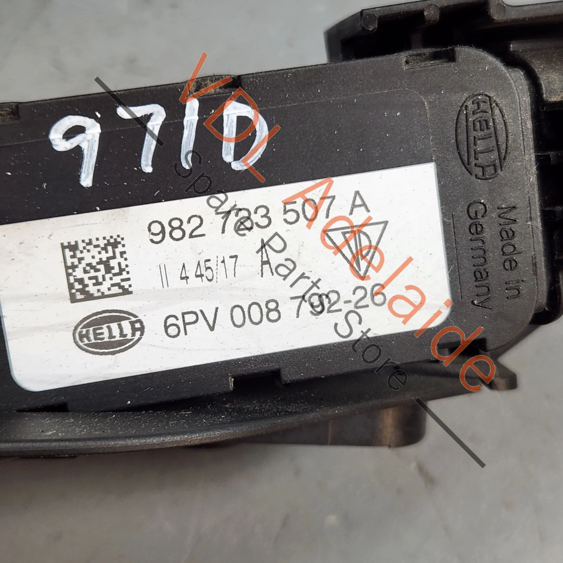Porsche Panamera 971 Throttle Accelerator Pedal RHD 982723507A 982723507C - Image 3