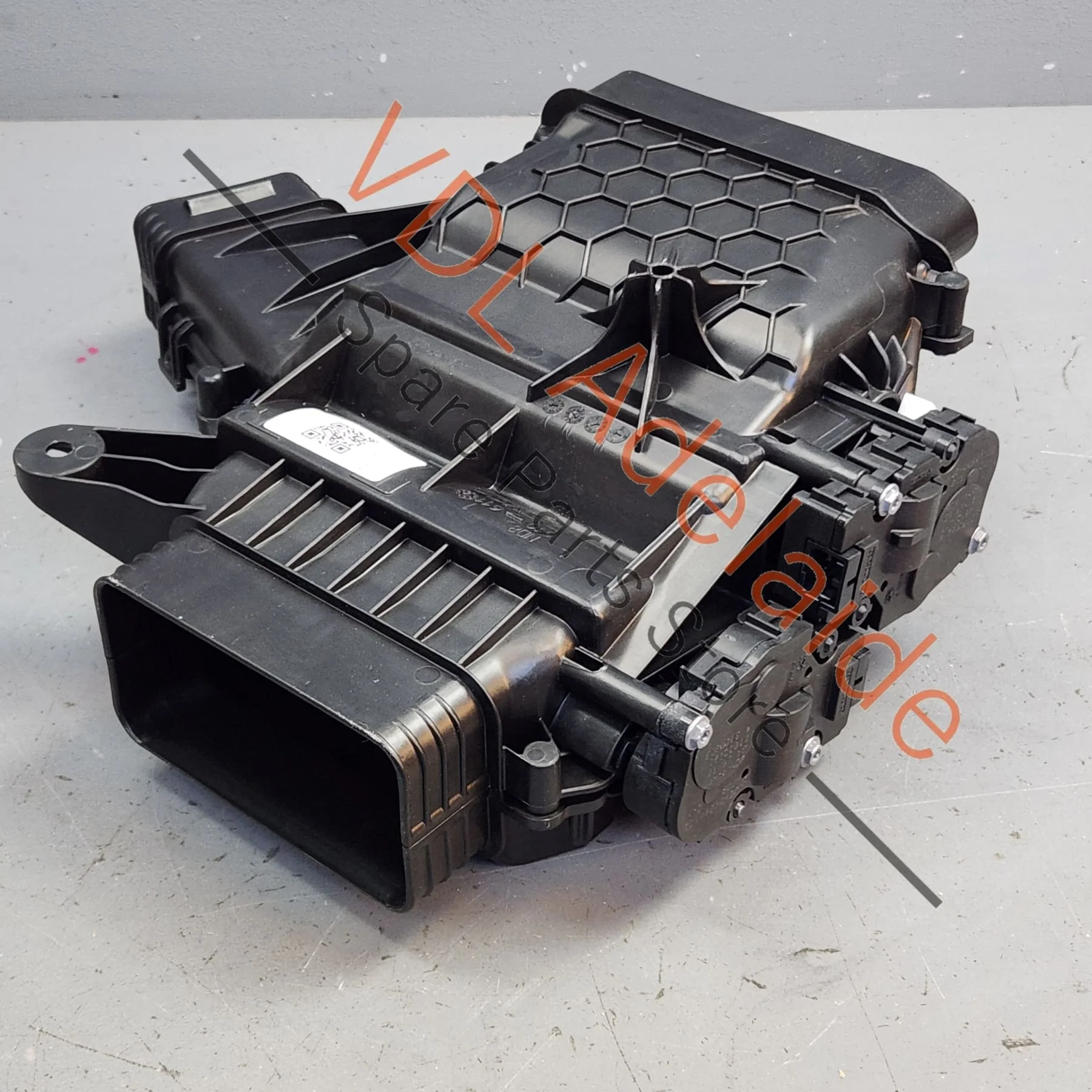 Porsche Panamera Rear Passenger Air Conditioning Heating Duct Solenoid Left 9A781532501 971815325E - Image 4