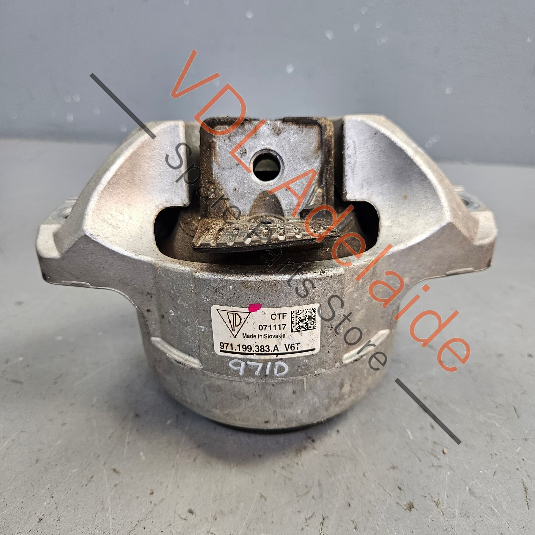 Porsche Panamera Engine Mount 9A719938310 971199383A