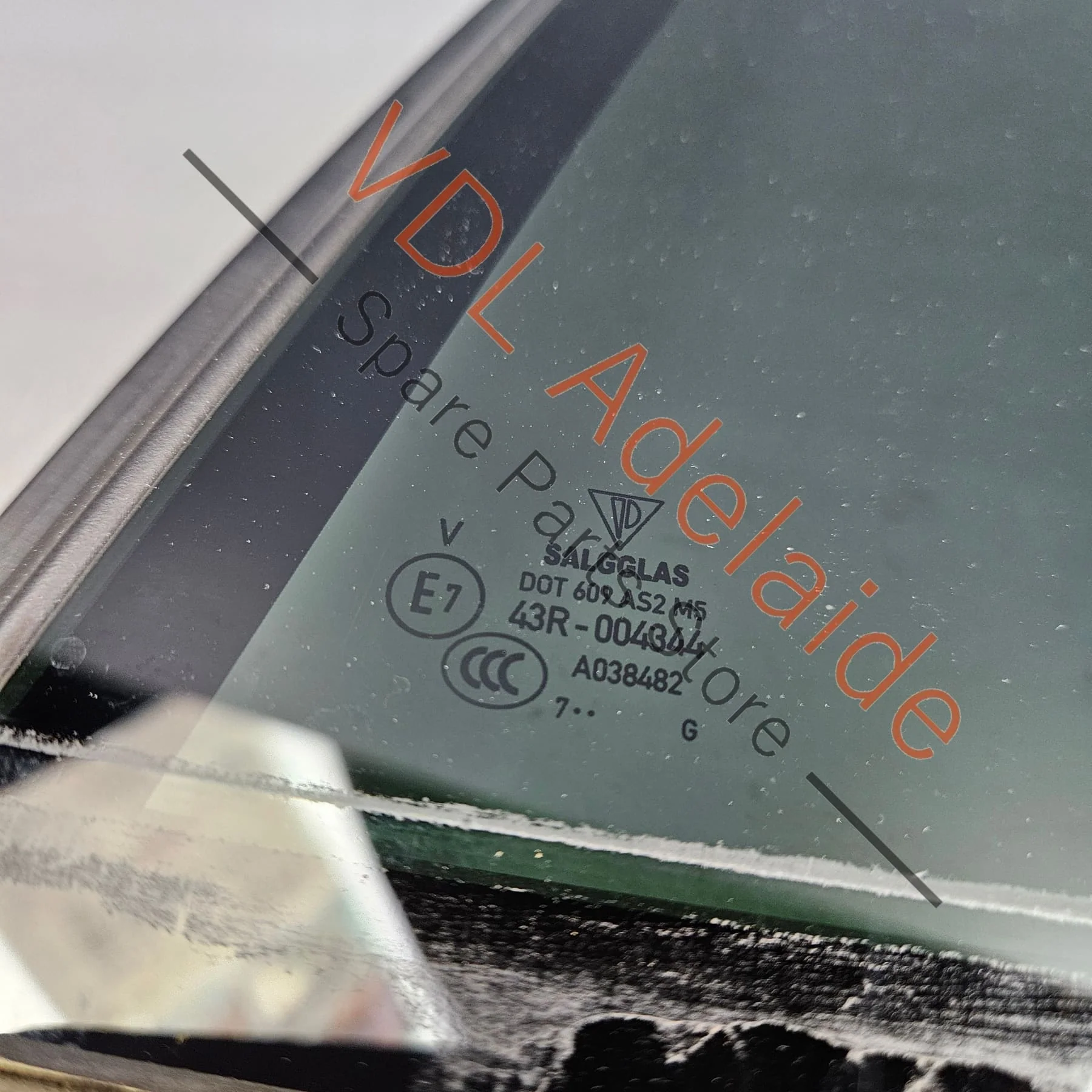 Porsche Panamera 971 Rear Left Door Quarter Window Glass 971845025C 971845025BE - Image 4