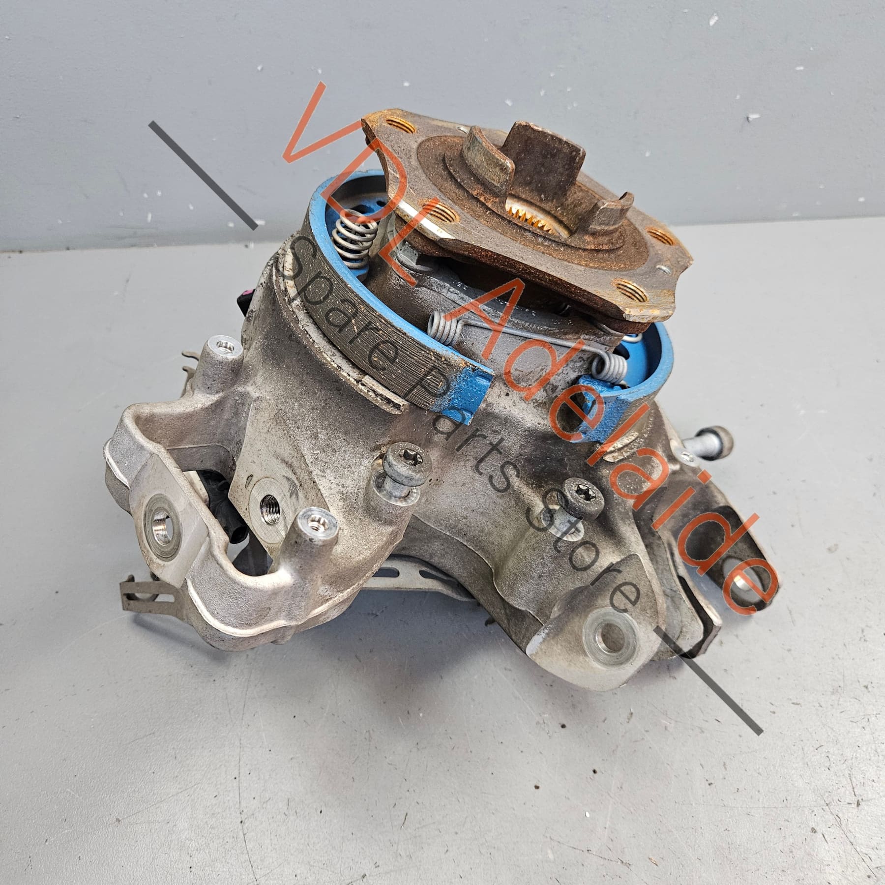 Porsche Panamera Right Rear Suspension Hub Knuckle with Wheel Bearing 971505436B 971505436G - Image 3