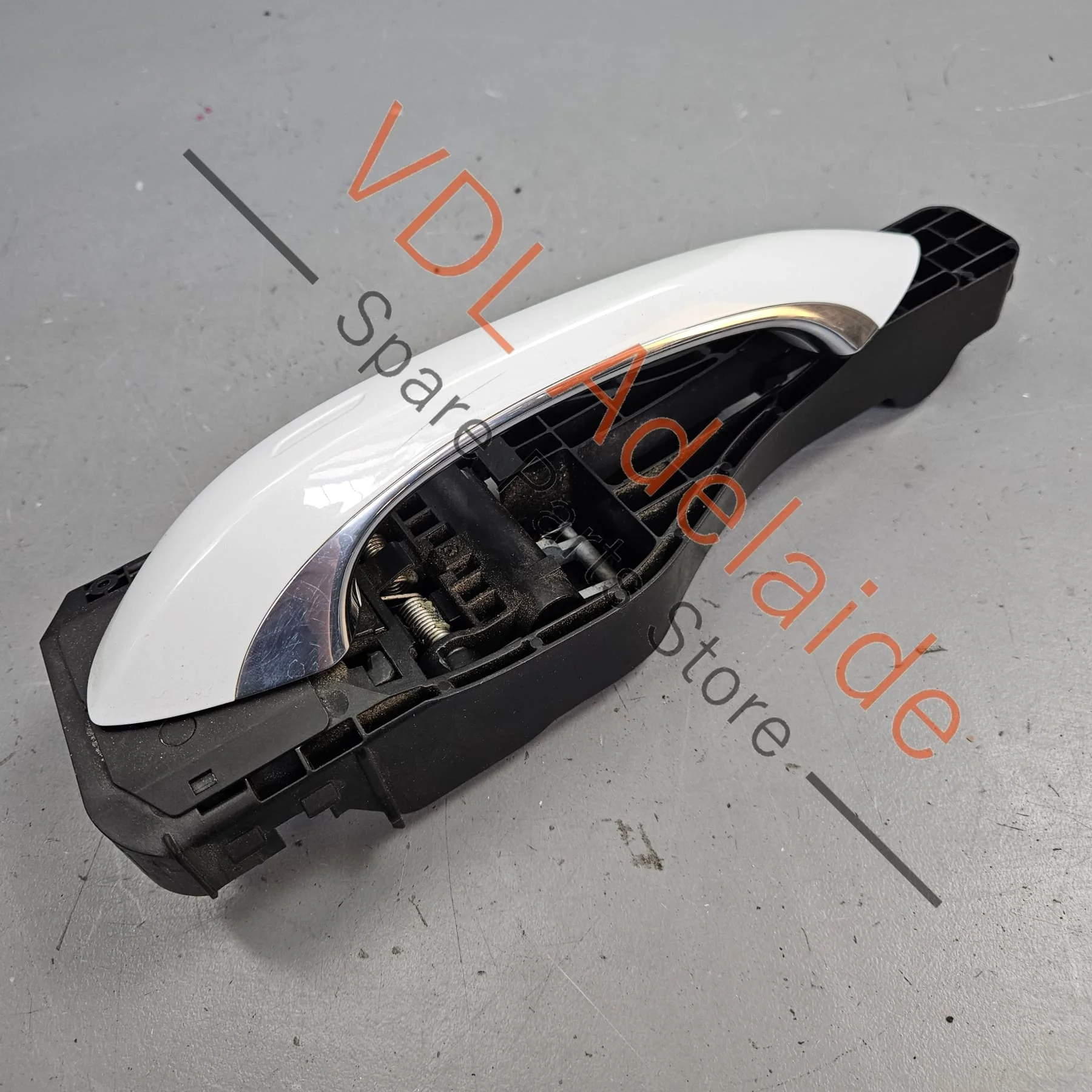 Porsche Panamera Left Side Exterior Passenger Door Handle 971837205FY G2X - Image 2