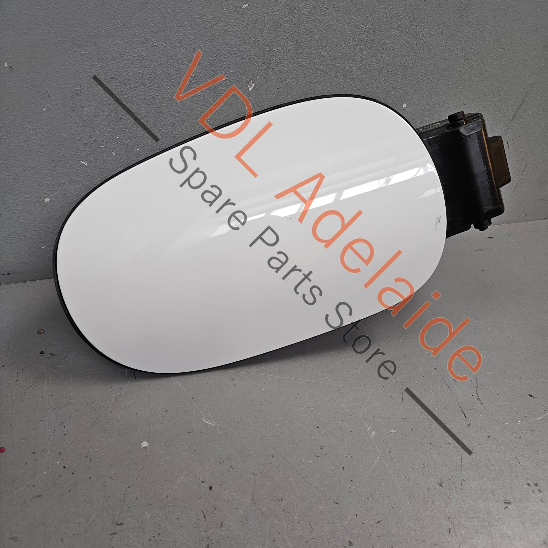 Porsche Panamera Fuel Filler Flap Door 971809857 971809909A