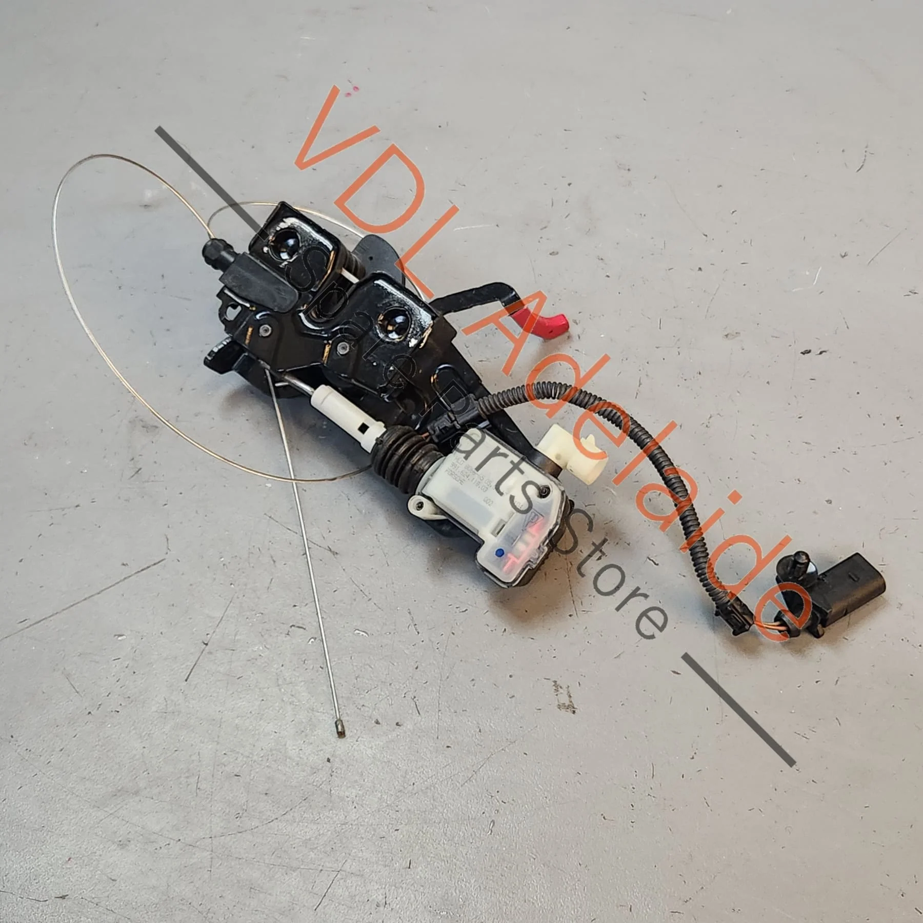 Porsche Boxster Cayman Front Bonnet Hood Lid Lock 9P1823501 - Image 3