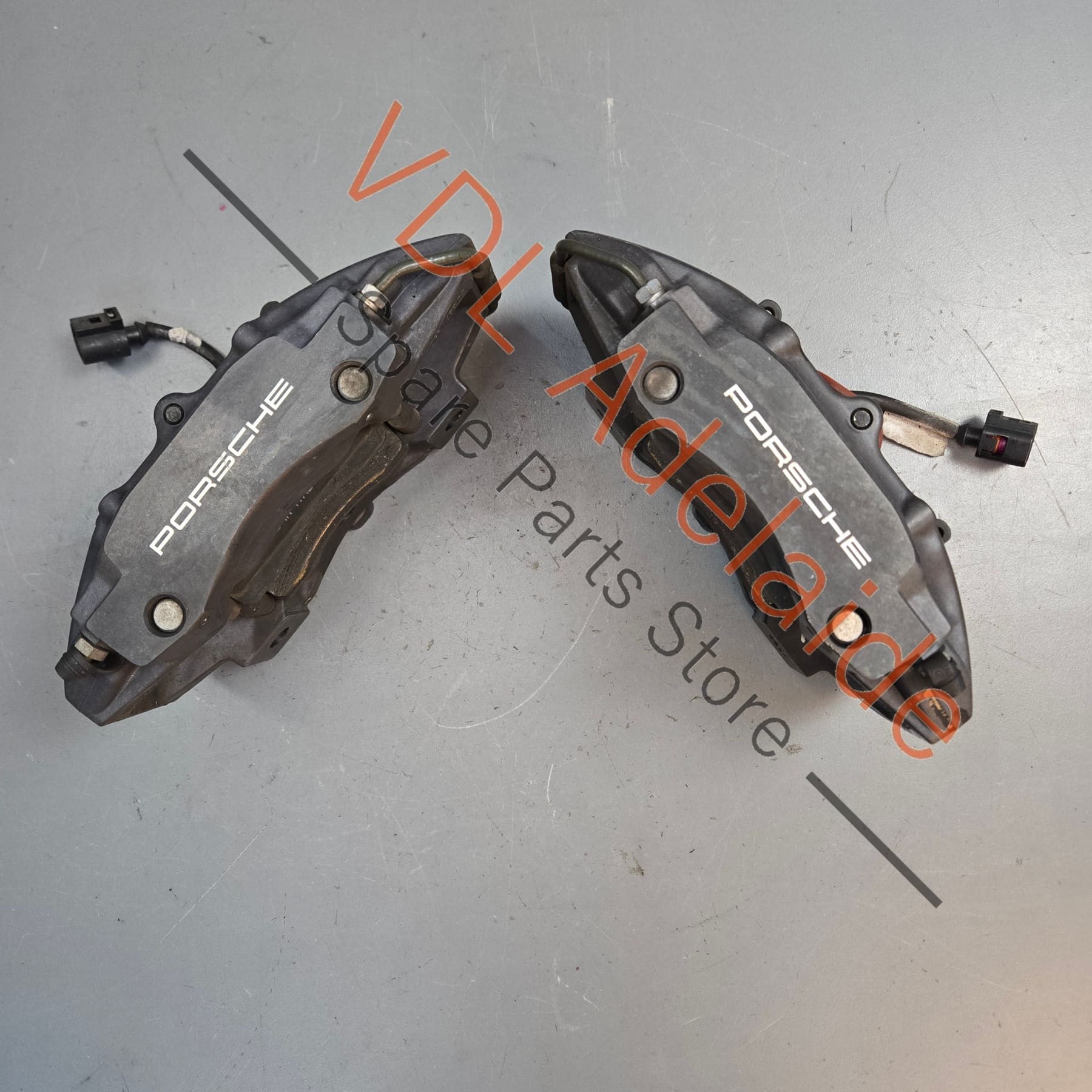 Porsche 911 Cayman Boxster Rear Brembo 4 piston Brake Caliper Pair Set 98635242302 996352422
