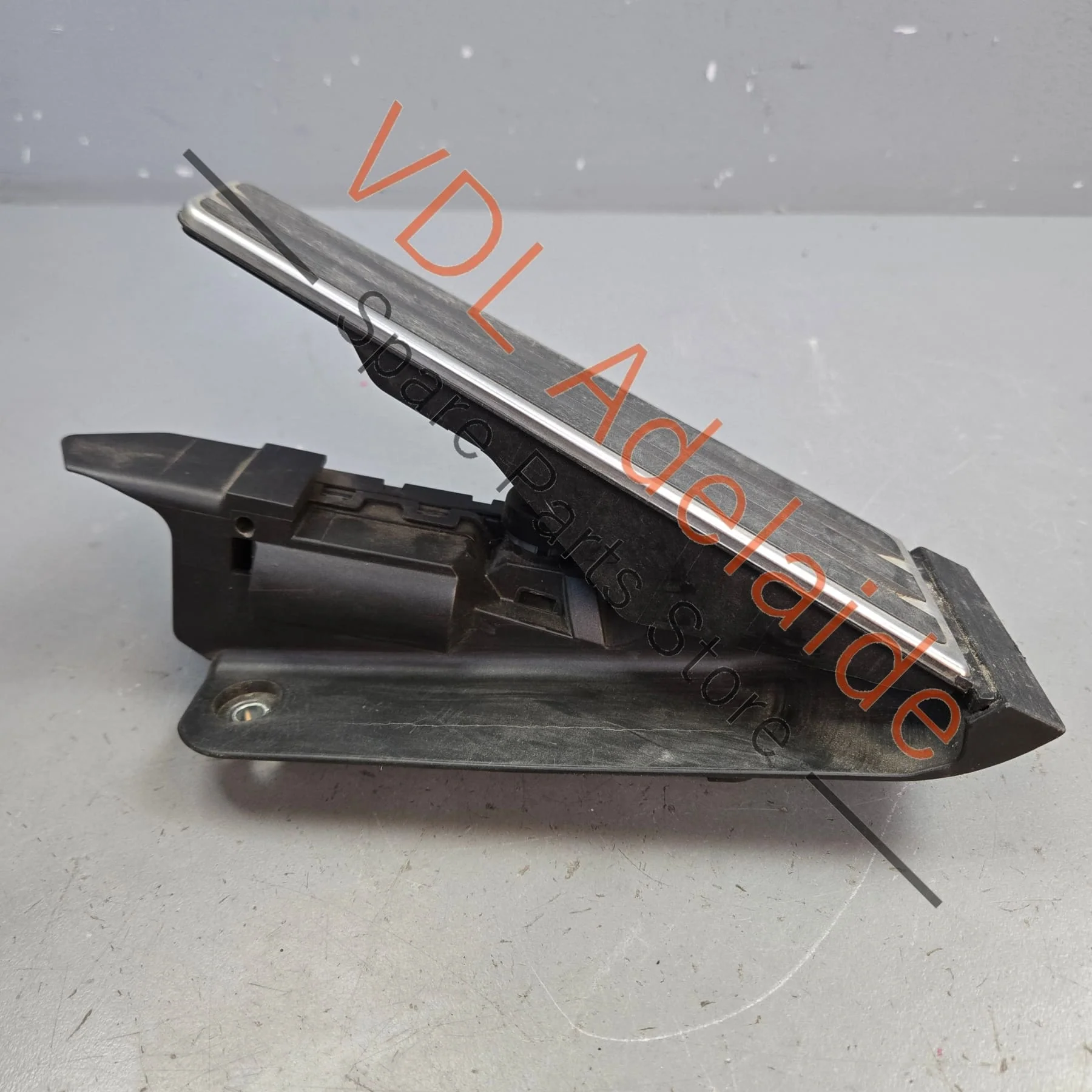 Porsche Boxster Cayman Throttle Gas Pedal 97042302101 298721507H - Image 2