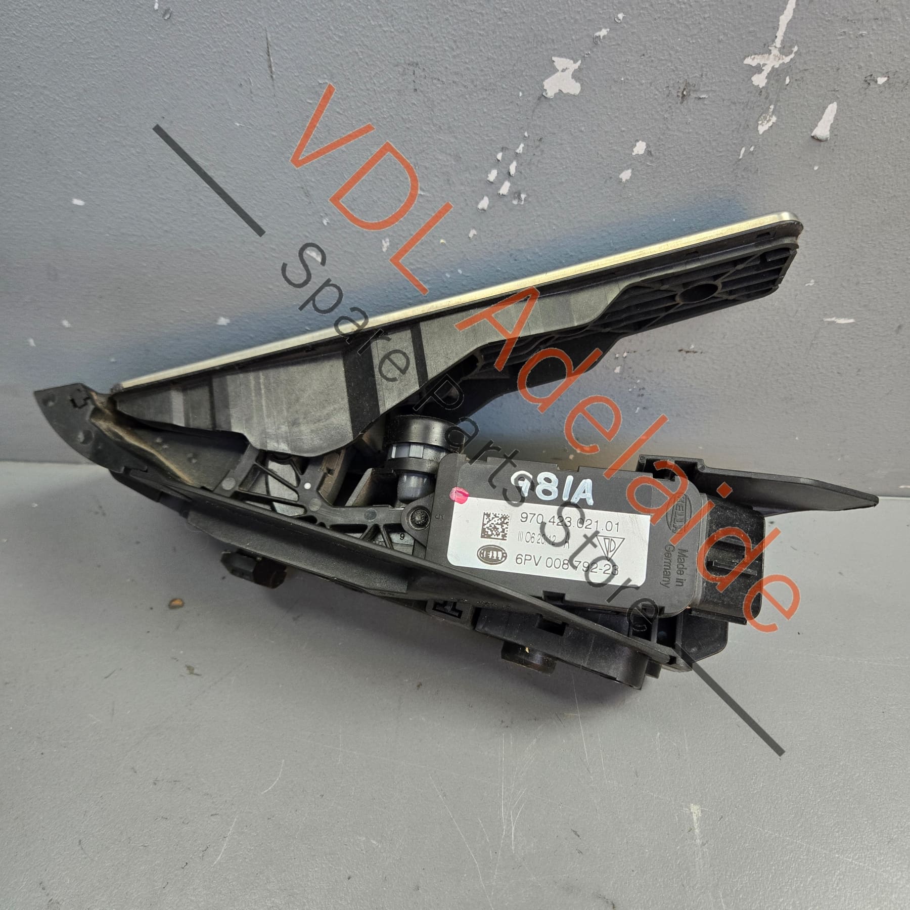 Porsche Boxster Cayman Throttle Gas Pedal 97042302101 298721507H - Image 3