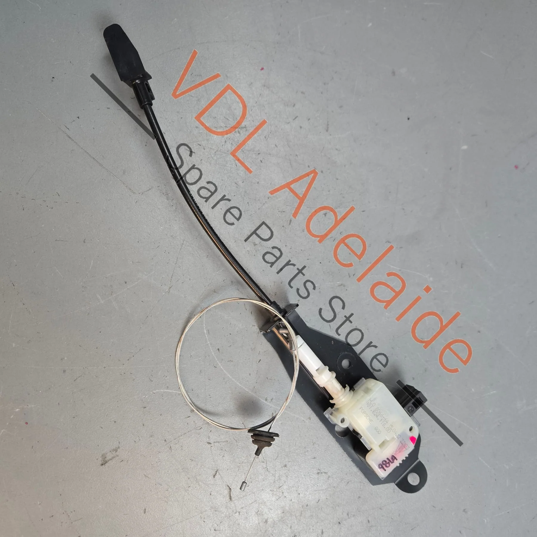 Porsche Boxster 981 Rear Hatch Trunk Boot Lid Release Actuator Lock 98162411800 - Image 4