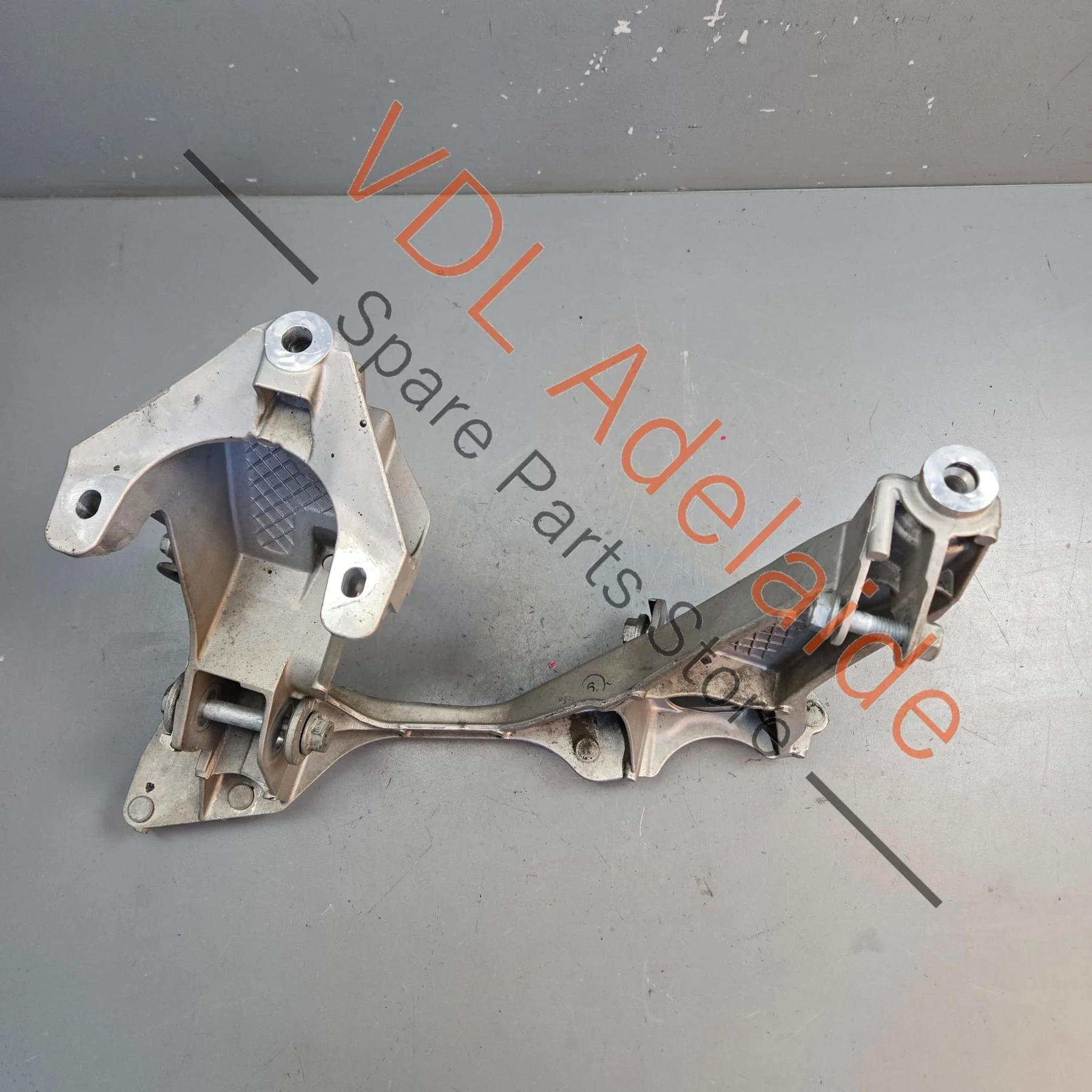 Porsche Boxster Cayman Rear Left Subframe Engine & Suspension Carrier Bracket 98133105108  98133105105 - Image 6