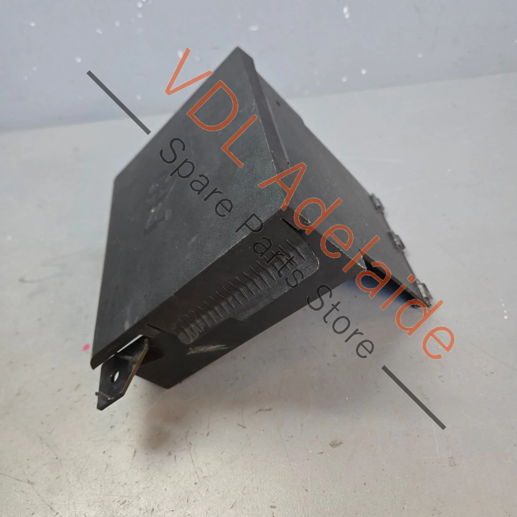 Porsche 911 Boxster Cayman Tyre Pump Storage Box Bracket 99155576501 99155557502 - Image 3