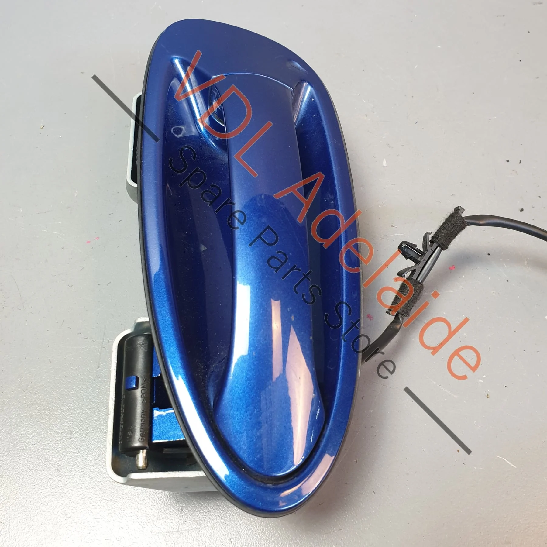 Porsche 911 Cayman Boxster Left Side Exterior Door Handle - Image 5
