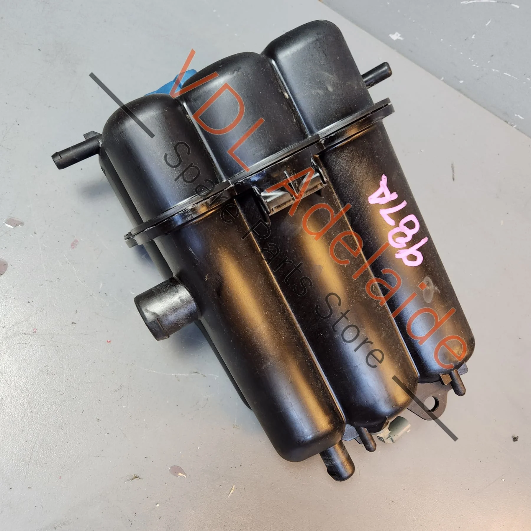 Porsche Cayman Boxster Coolant Expansion Tank 98710604703 - Image 7