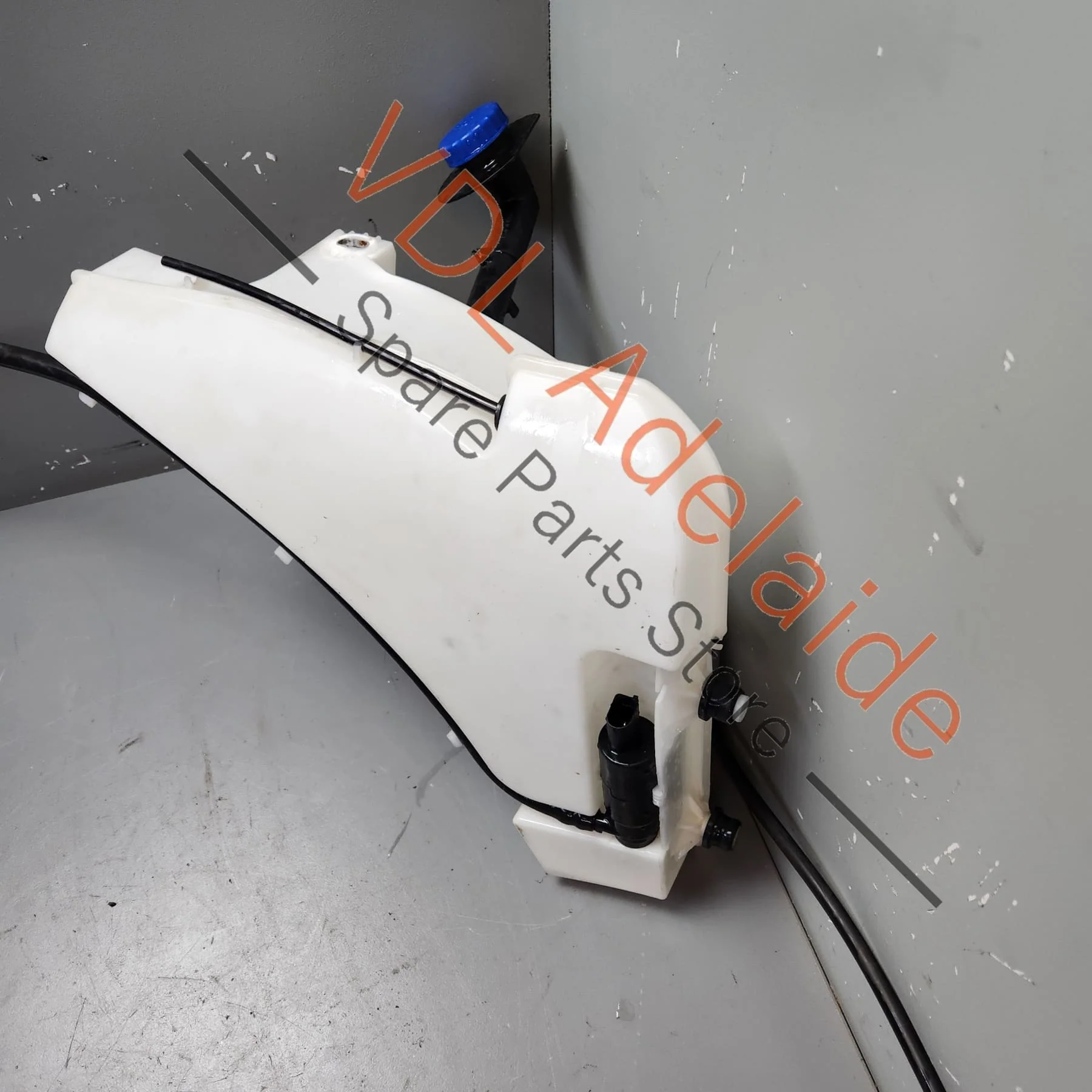 Porsche Cayman Boxster Windscreen & Headlamp Washer Bottle Reservoir Tank 99752870101 - Image 4