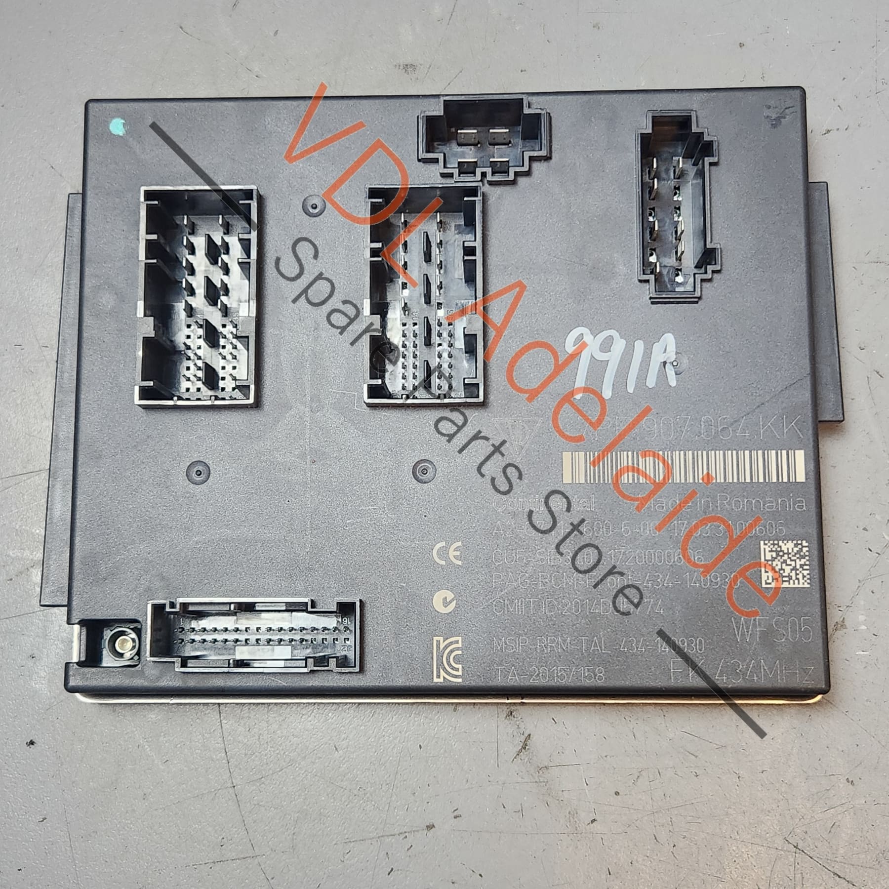 Porsche 911 991.2 Front BCM Body Control Module 7PP907064JJ 7PP907064KK