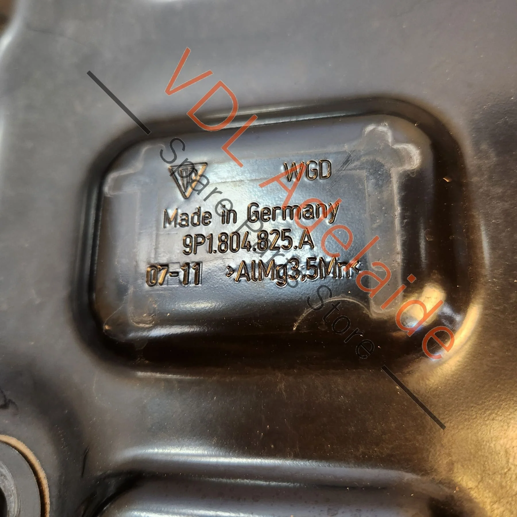 Porsche 911 991 RHD Battery Mounting Tray Bracket 9P1804825A - Image 2