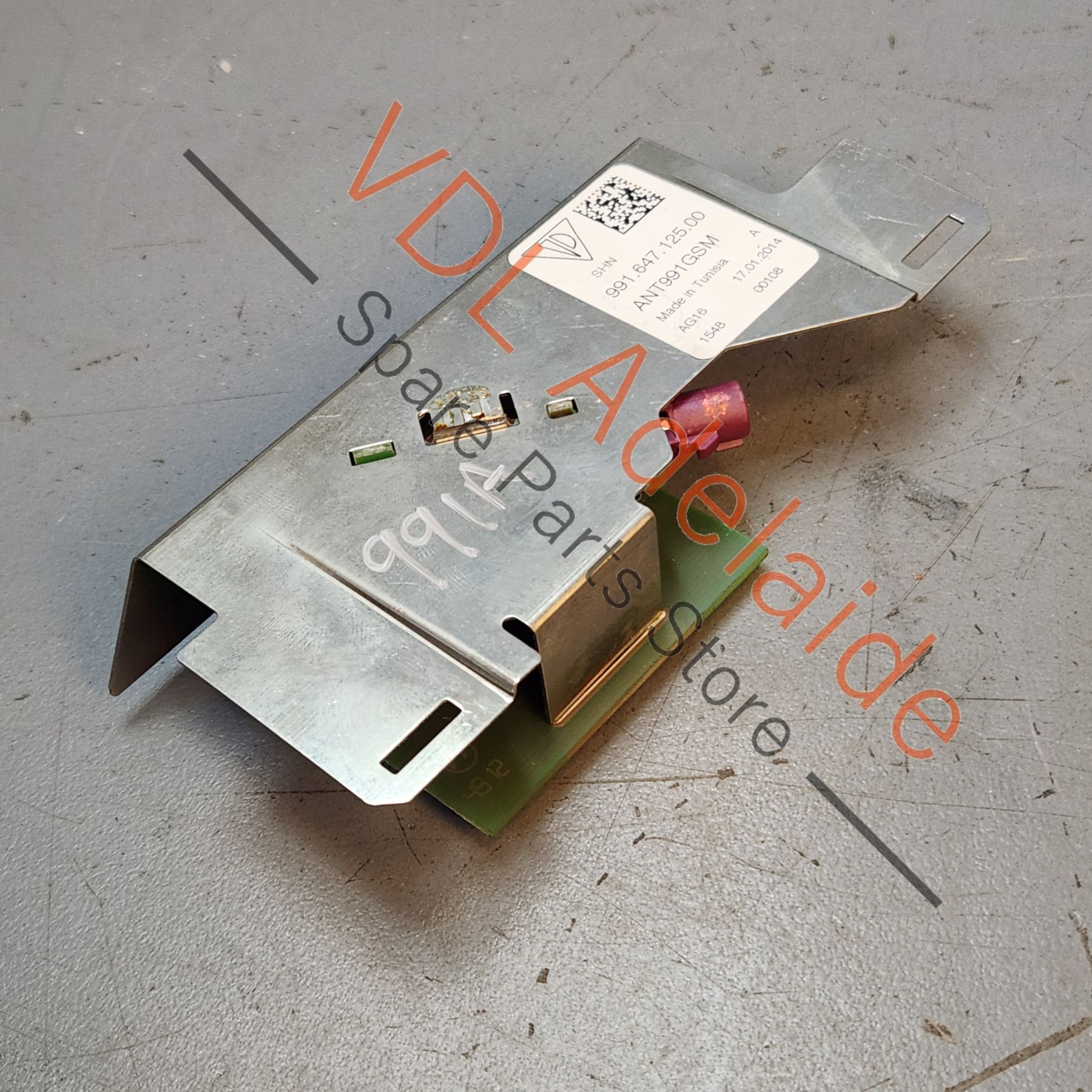 Porsche 911 GSM Phone Antenna 99164712500