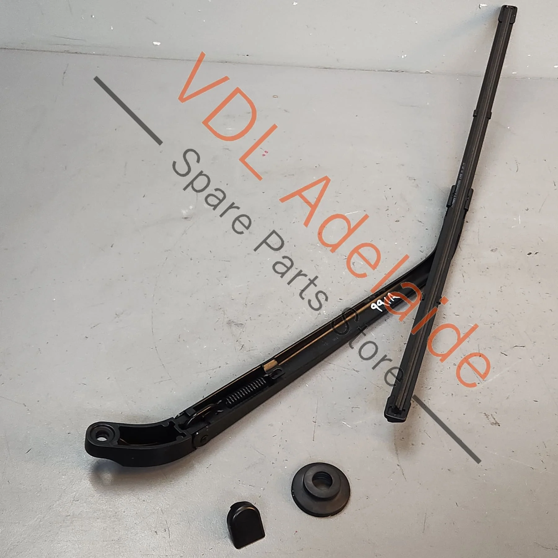 Porsche 911 Rear Windscreen Wiper Arm 99162818101 9P1955707 - Image 2