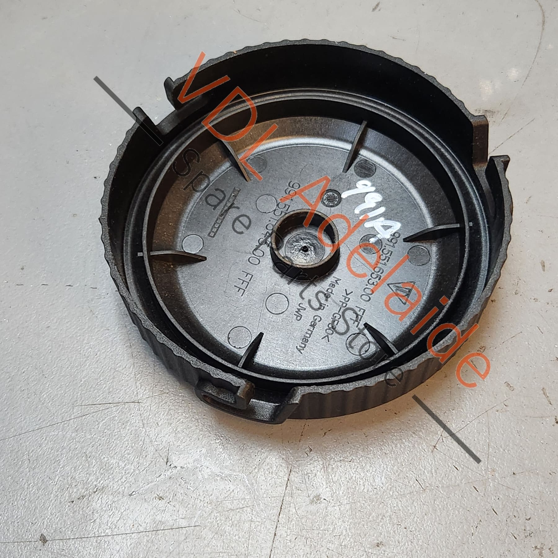 Porsche 911 Wheel Nut Tool Storage Lid Lock Key Cap 99155165300 - Image 2