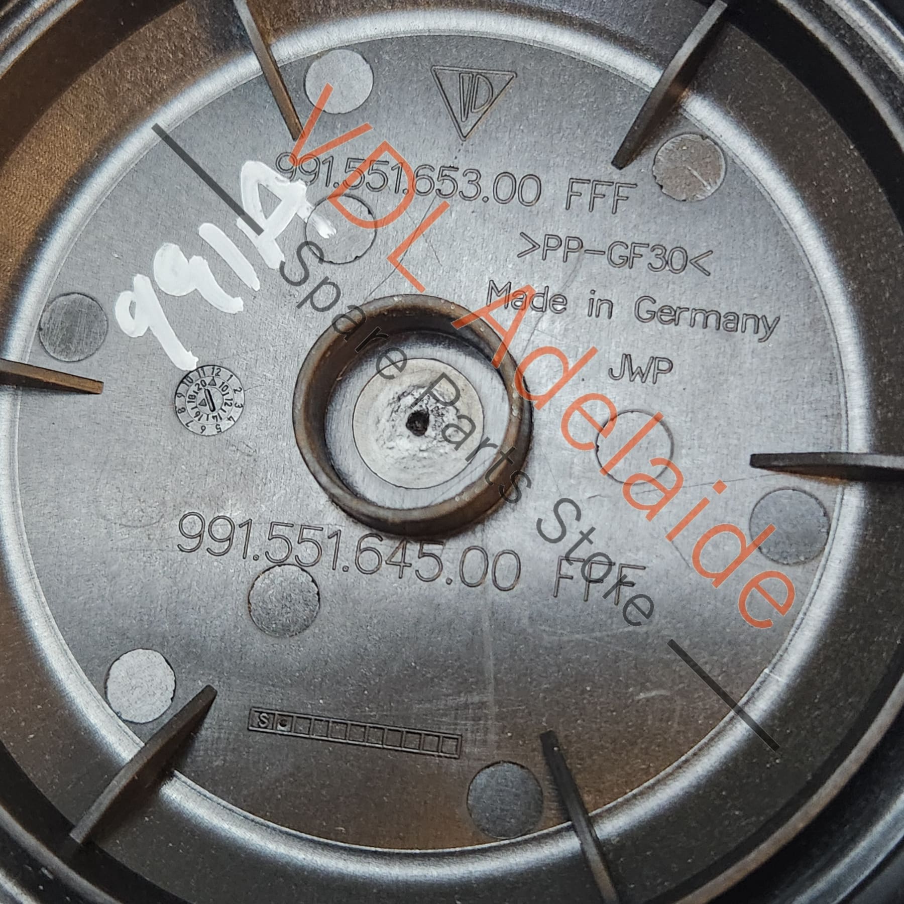 Porsche 911 Wheel Nut Tool Storage Lid Lock Key Cap 99155165300 - Image 3