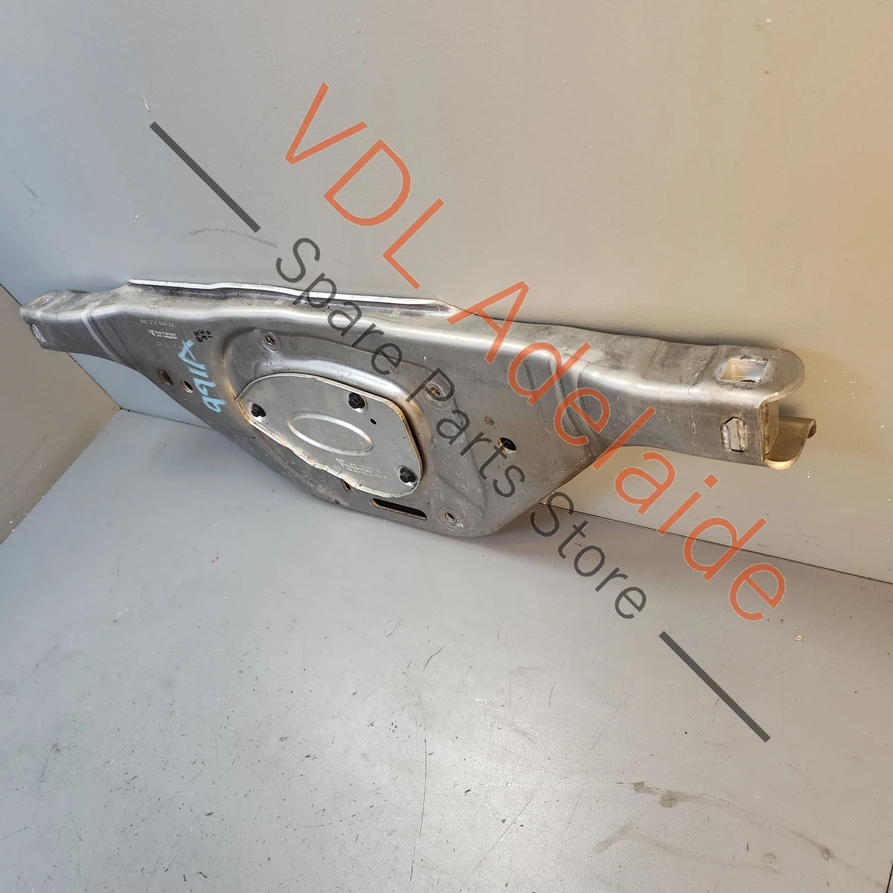 Porsche 911 Rear Engine Carrier Cradle Mounting Bracket 9A237505603 9A237515603 - Image 5