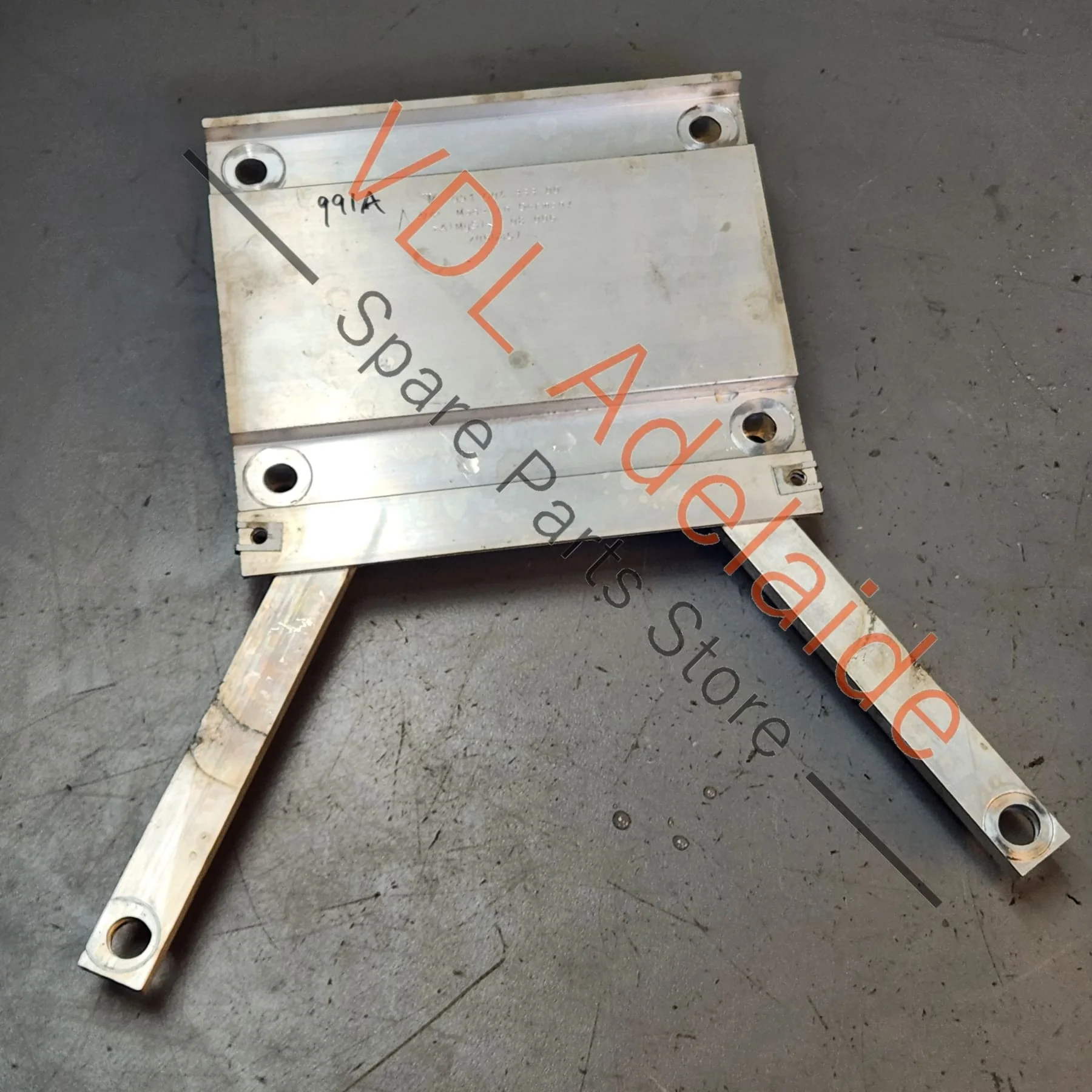 Porsche 911 Transmission Carrier Bracket Tunnel Reinforcement Aluminium Brace 99150433300 - Image 5