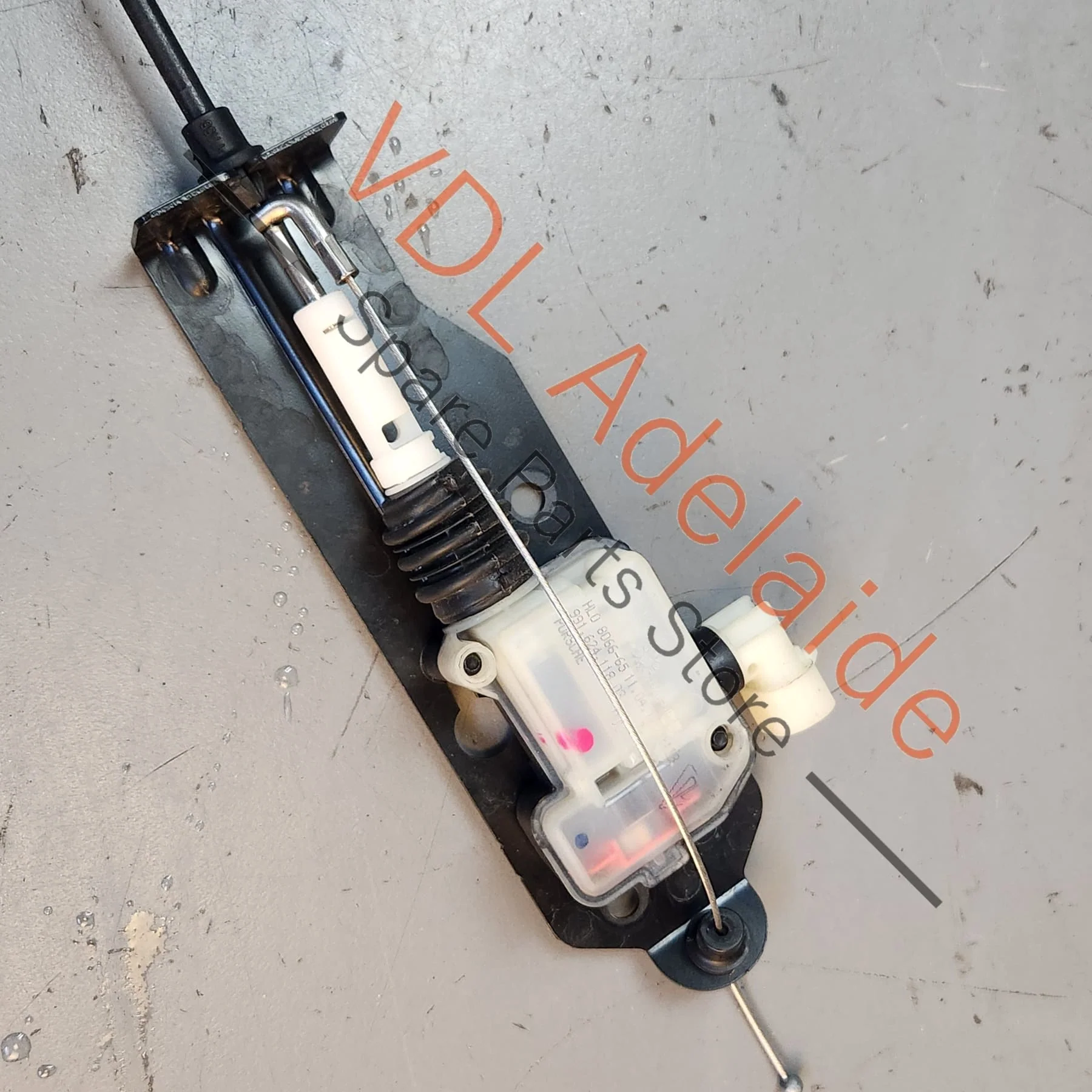 Porsche 911 Rear Engine Lid Cover Lock 99150405301 - Image 6