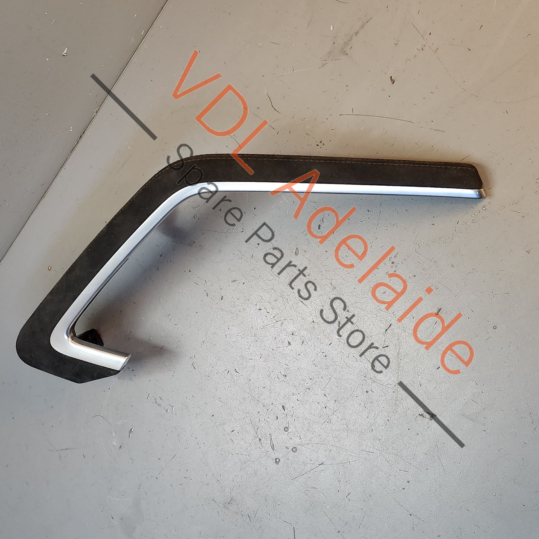 Porsche 911 Left Side Alcantara Door Trim Interior Grab Handle 99155553301 2W0